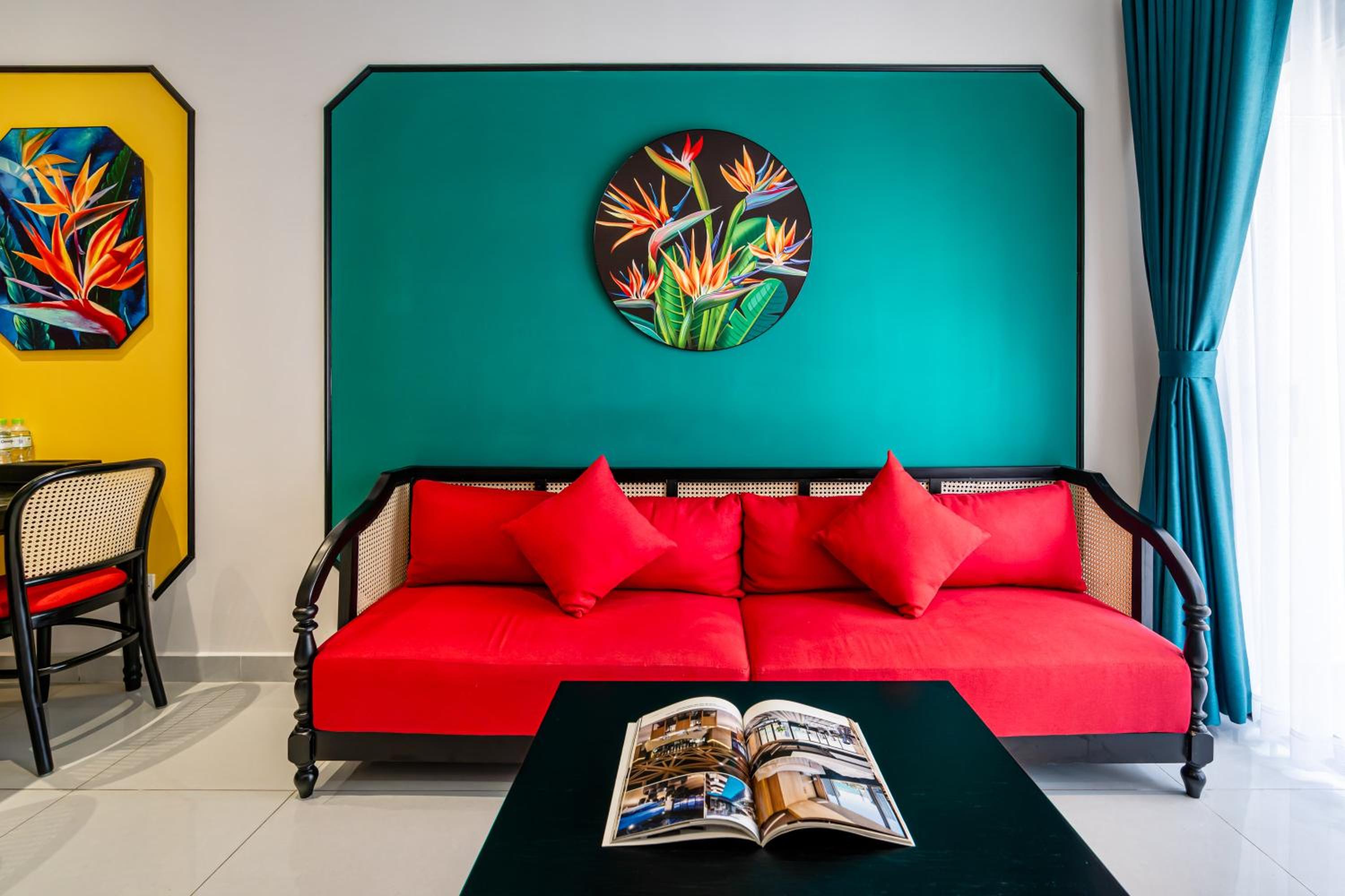 Aris Soho Balcony Suites Saigon District 1