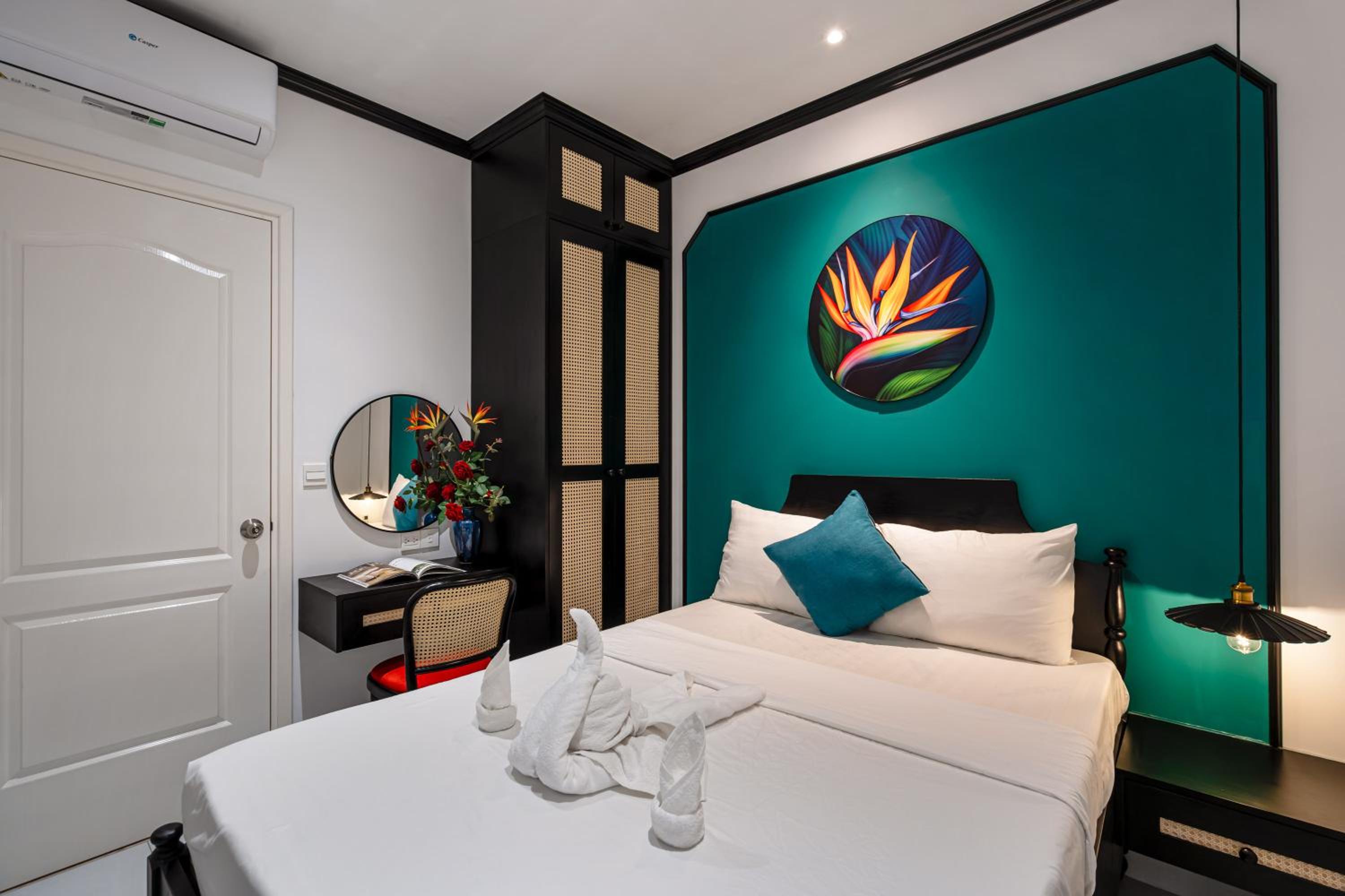 Aris Soho Balcony Suites Saigon District 1