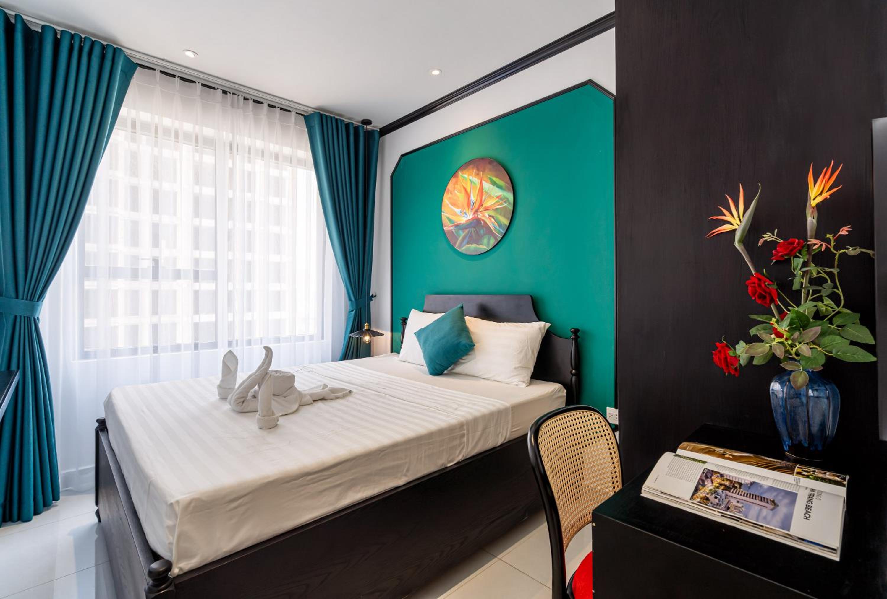 Aris Soho Balcony Suites Saigon District 1