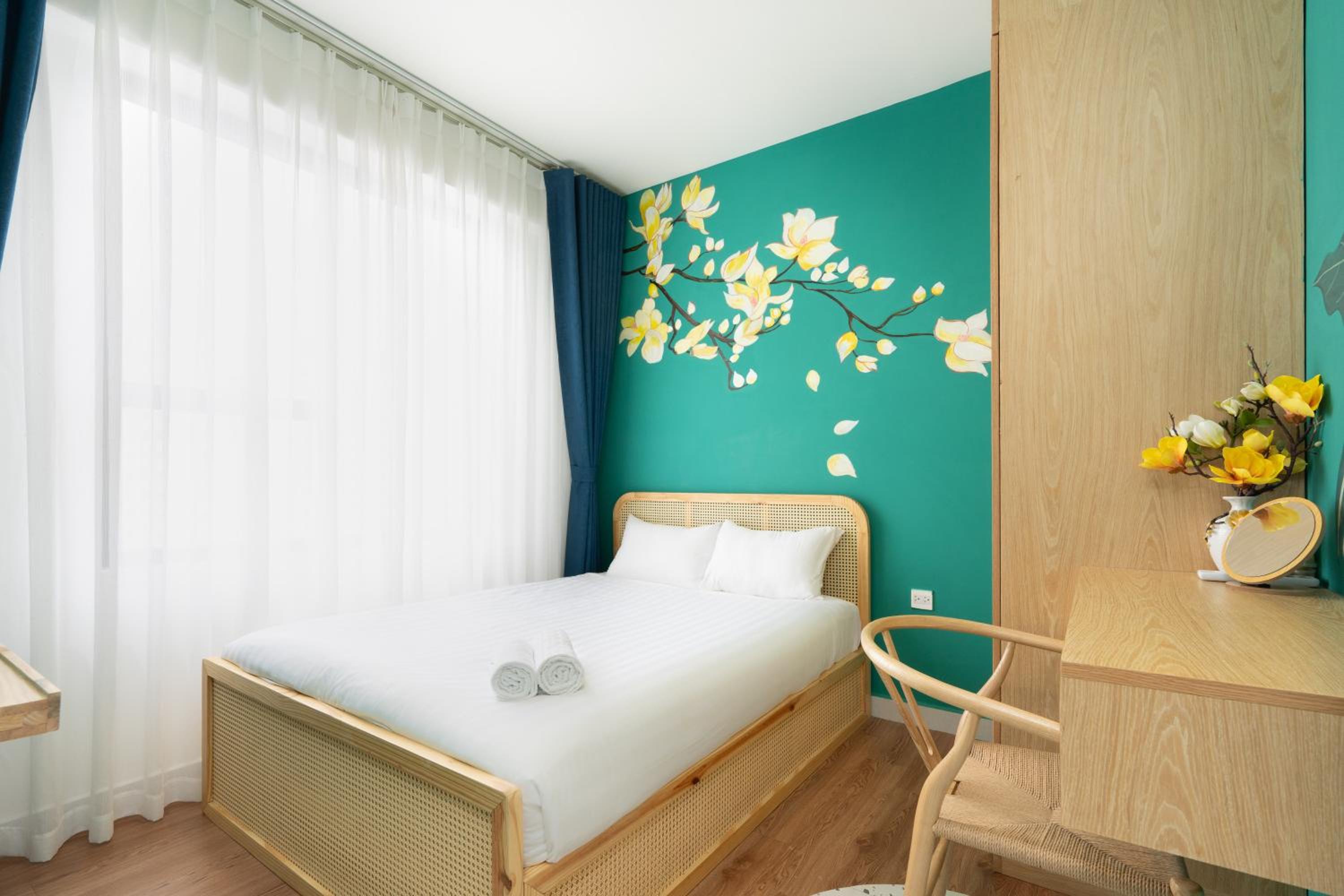 Aris Soho Balcony Suites Saigon District 1