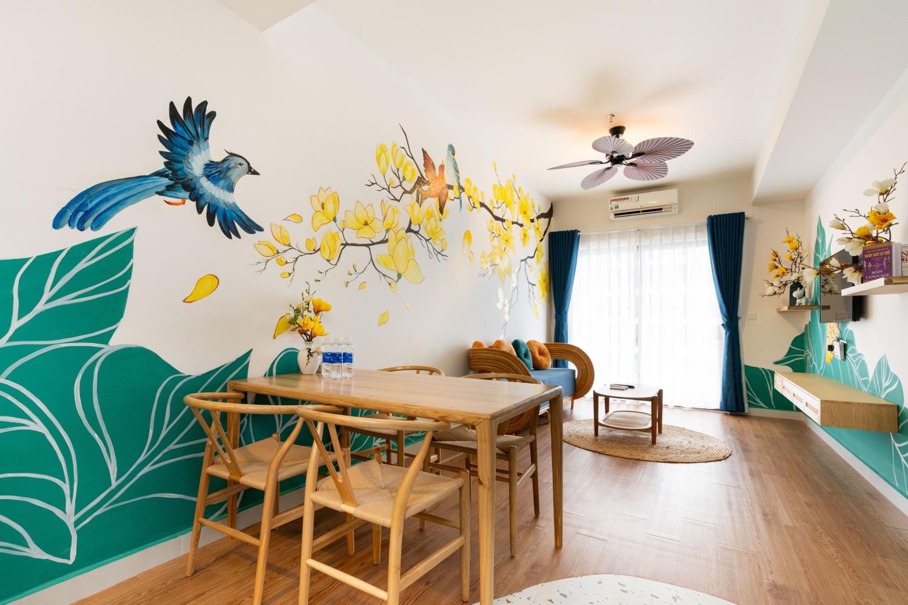 Aris Soho Balcony Suites Saigon District 1