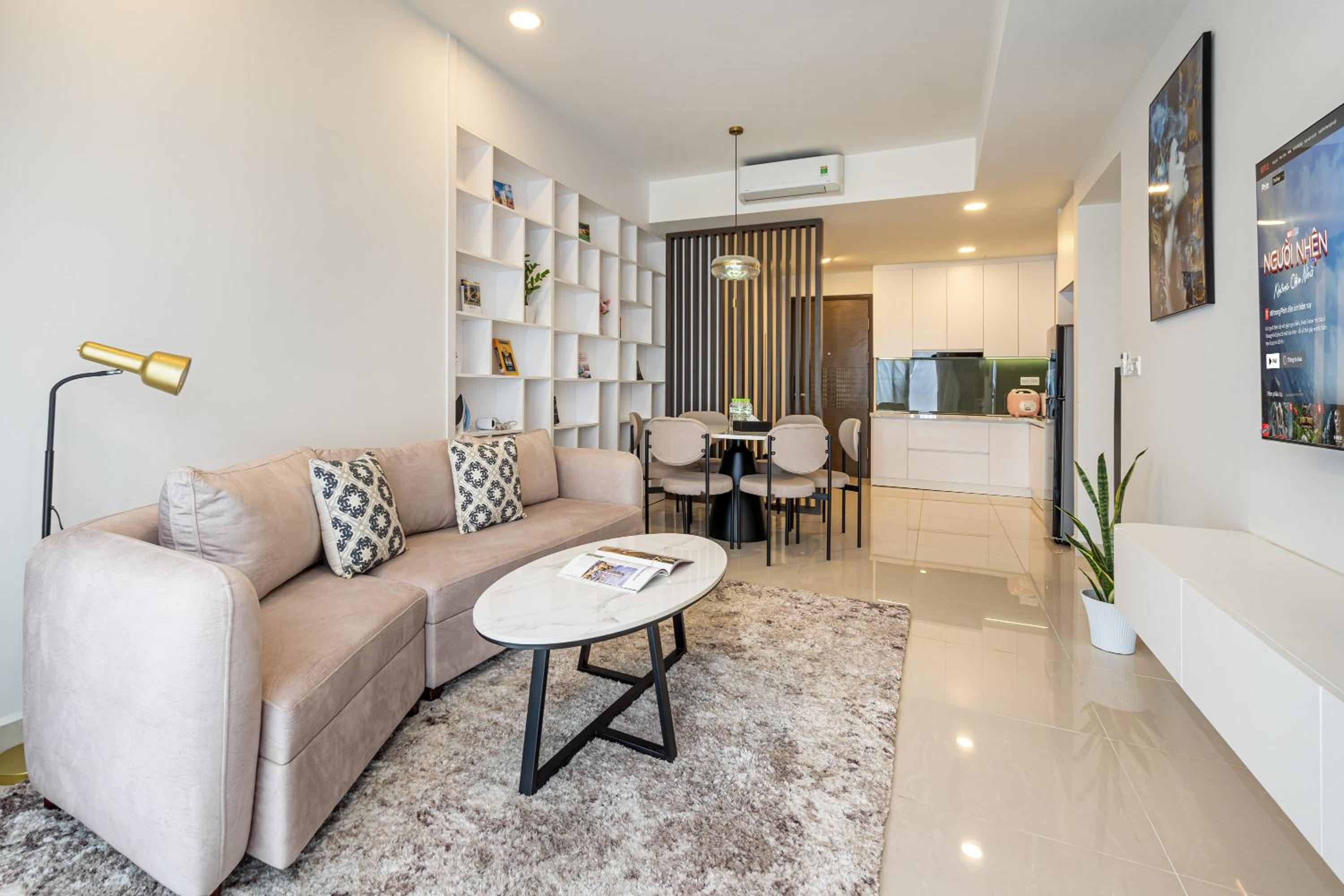 Aris Soho Balcony Suites Saigon District 1