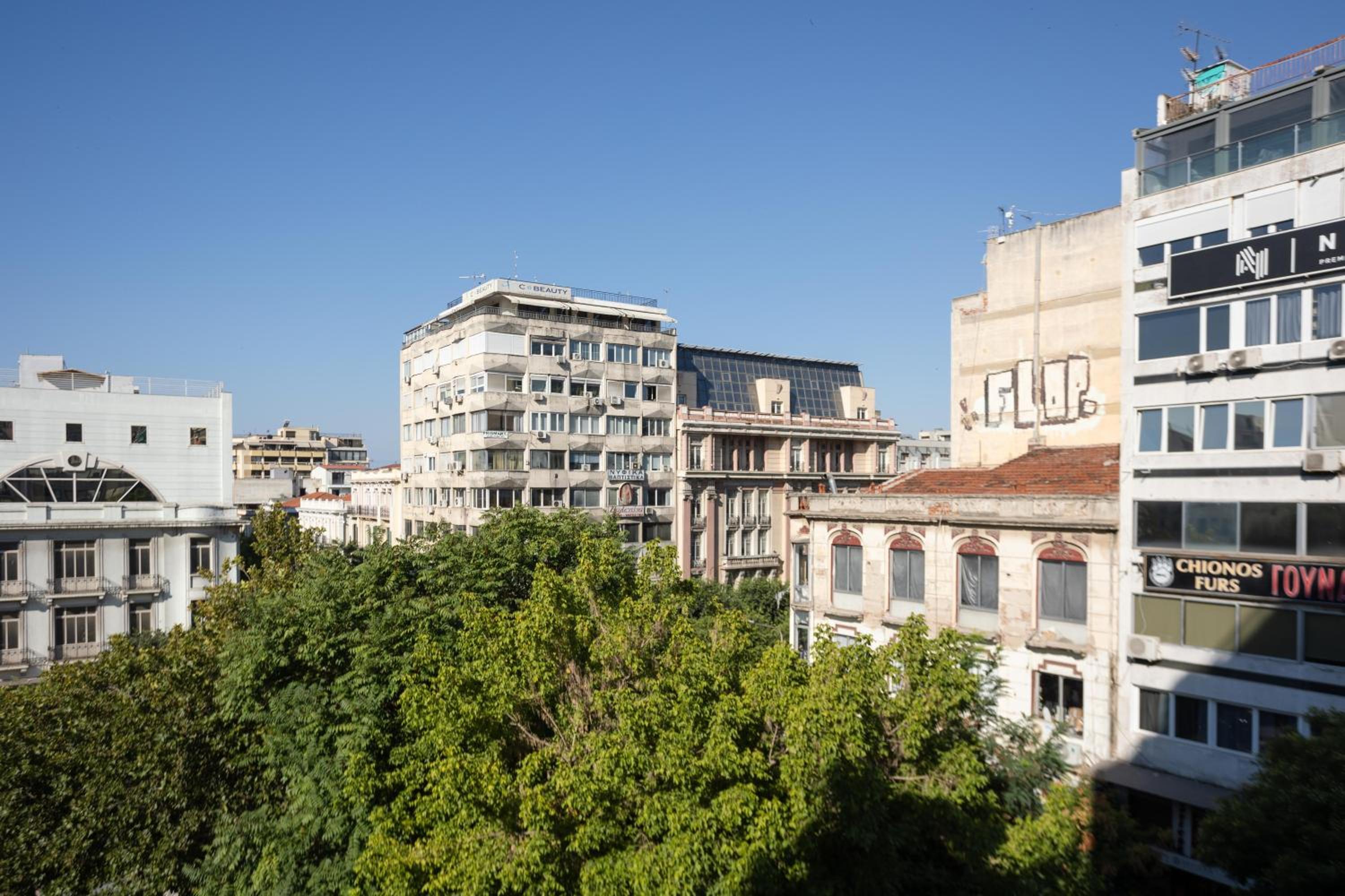 Alkazar Suites