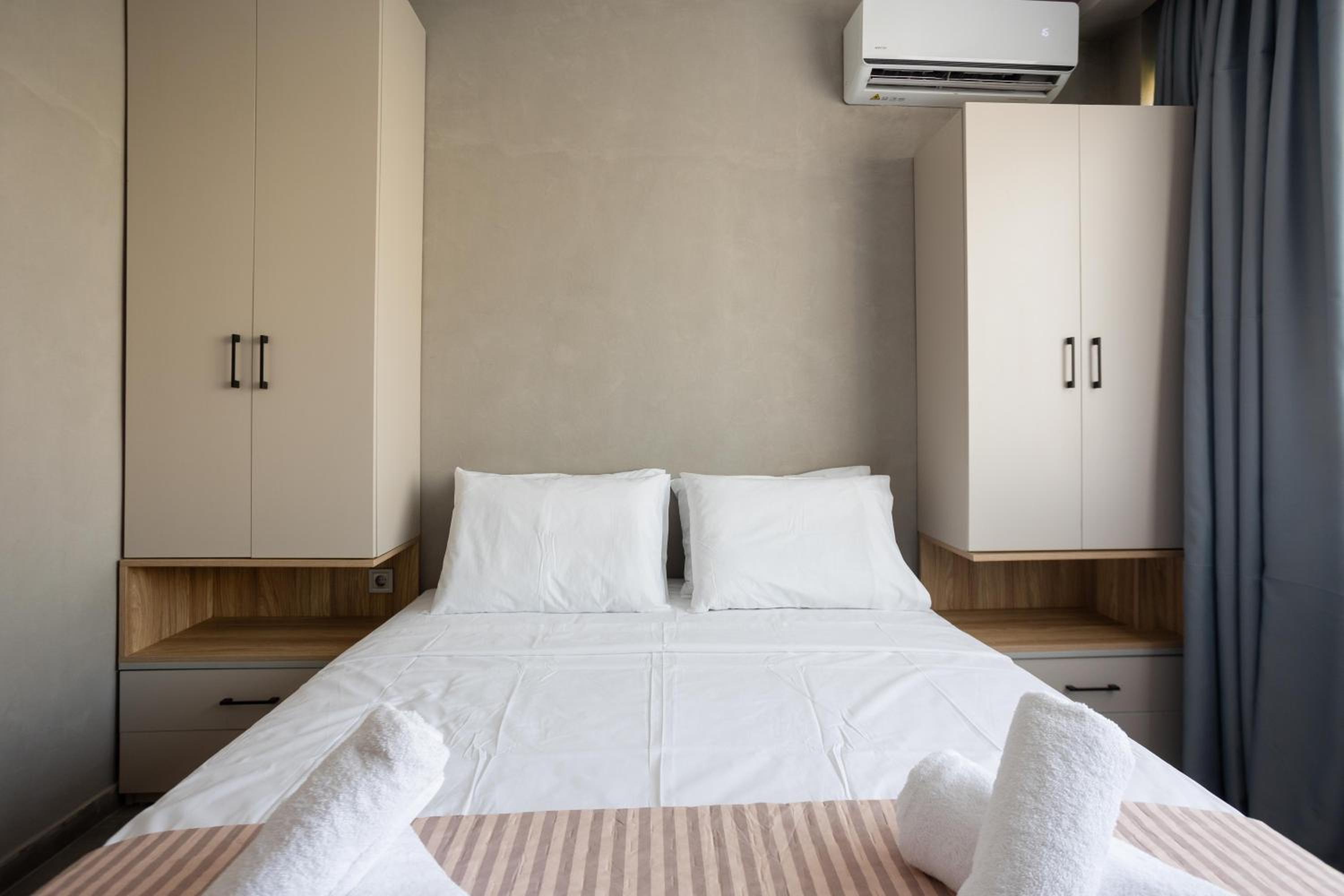 Alkazar Suites