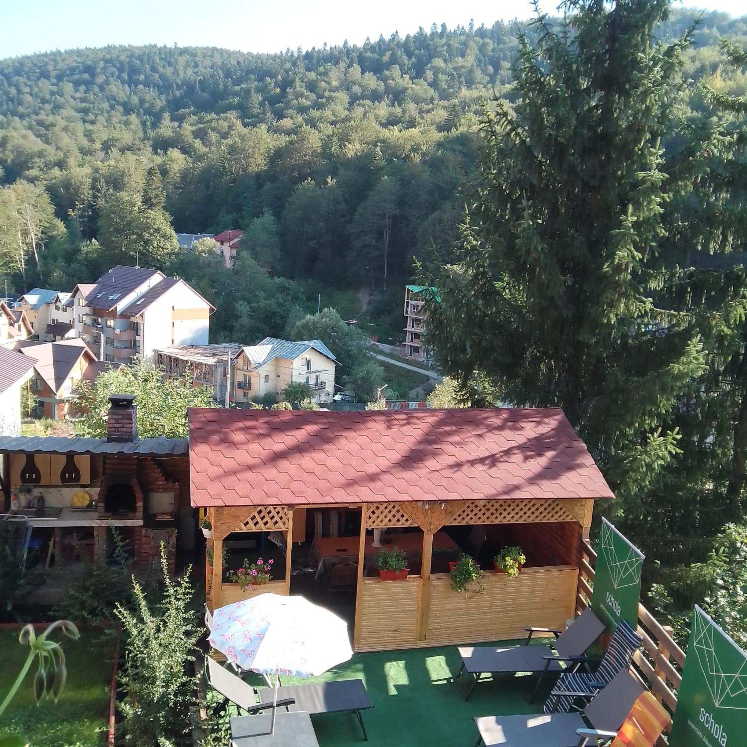 Casa Nicolas Busteni