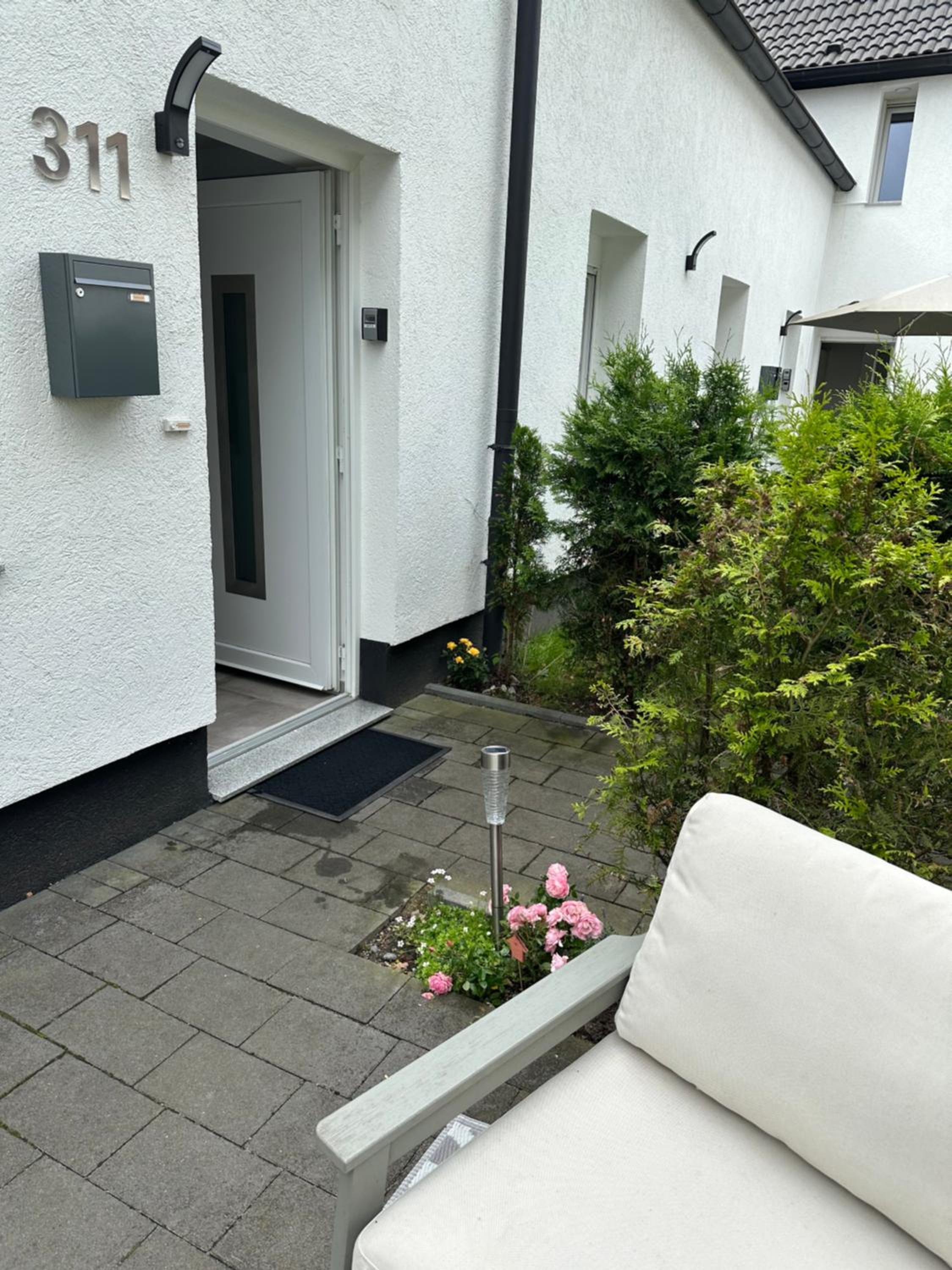 Stilvolles Apartment nähe Messe Düsseldorf in Duisburg Süd