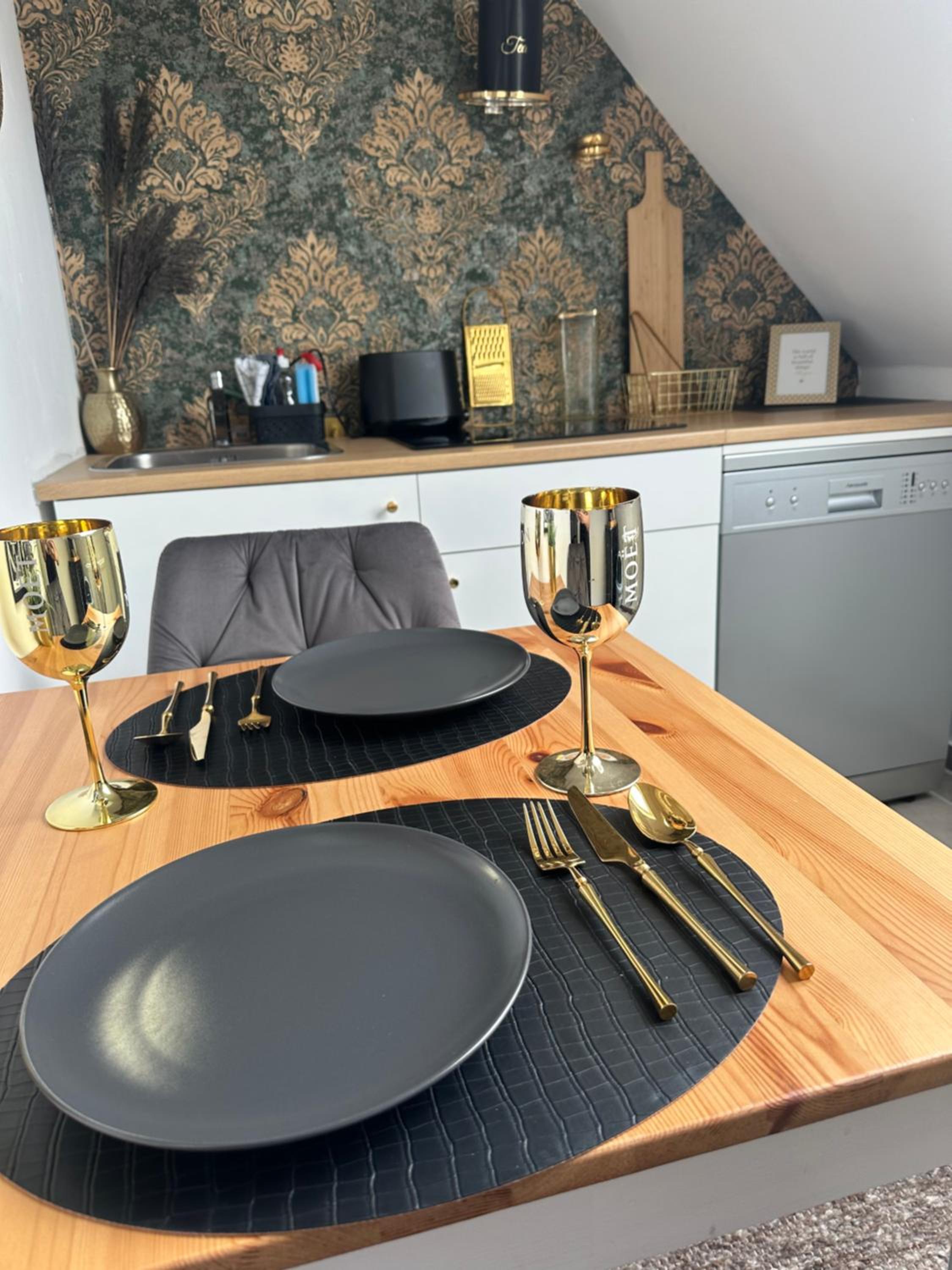 Stilvolles Apartment nähe Messe Düsseldorf in Duisburg Süd