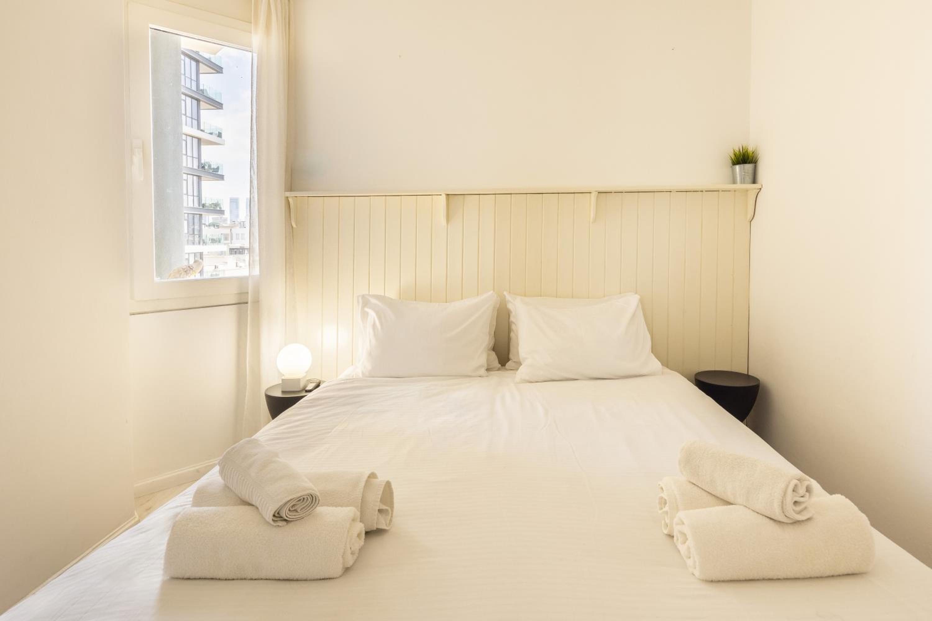 Chic 3BR Apt w Parking on the Beach by Sea N Rent