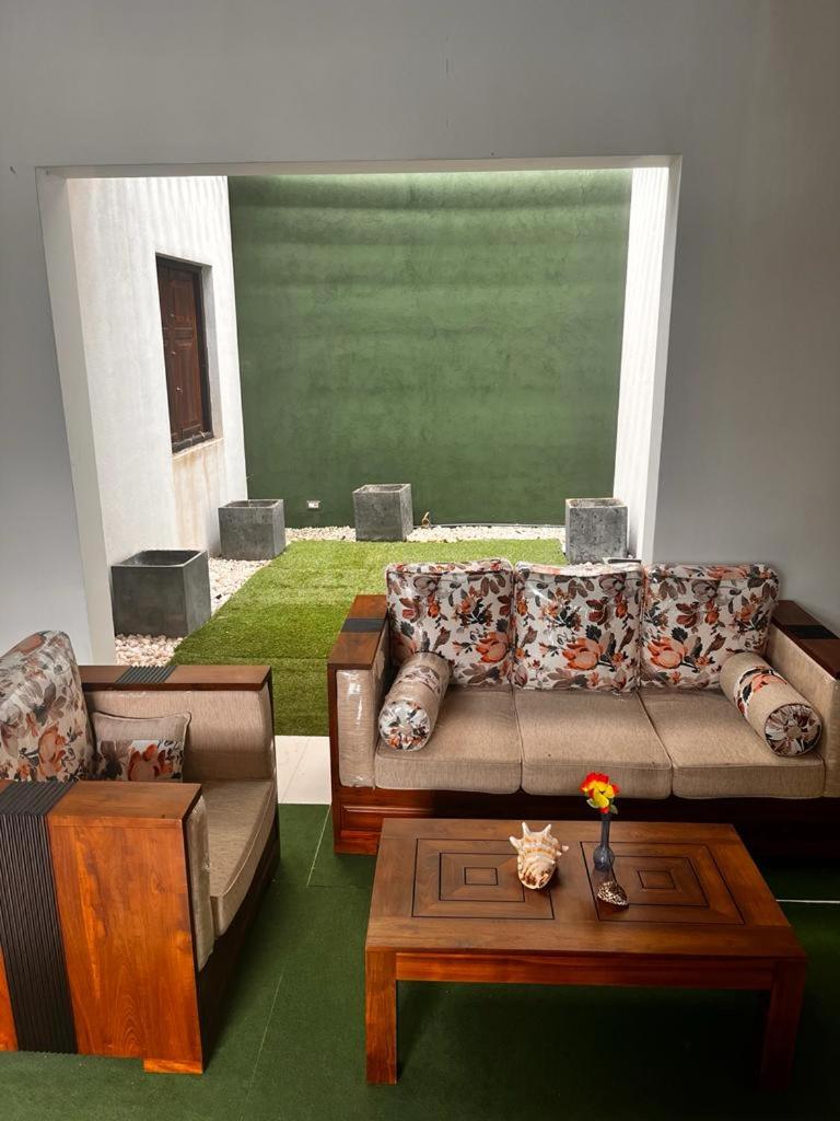 Sri Lanka Wennappuwa Villa D S R