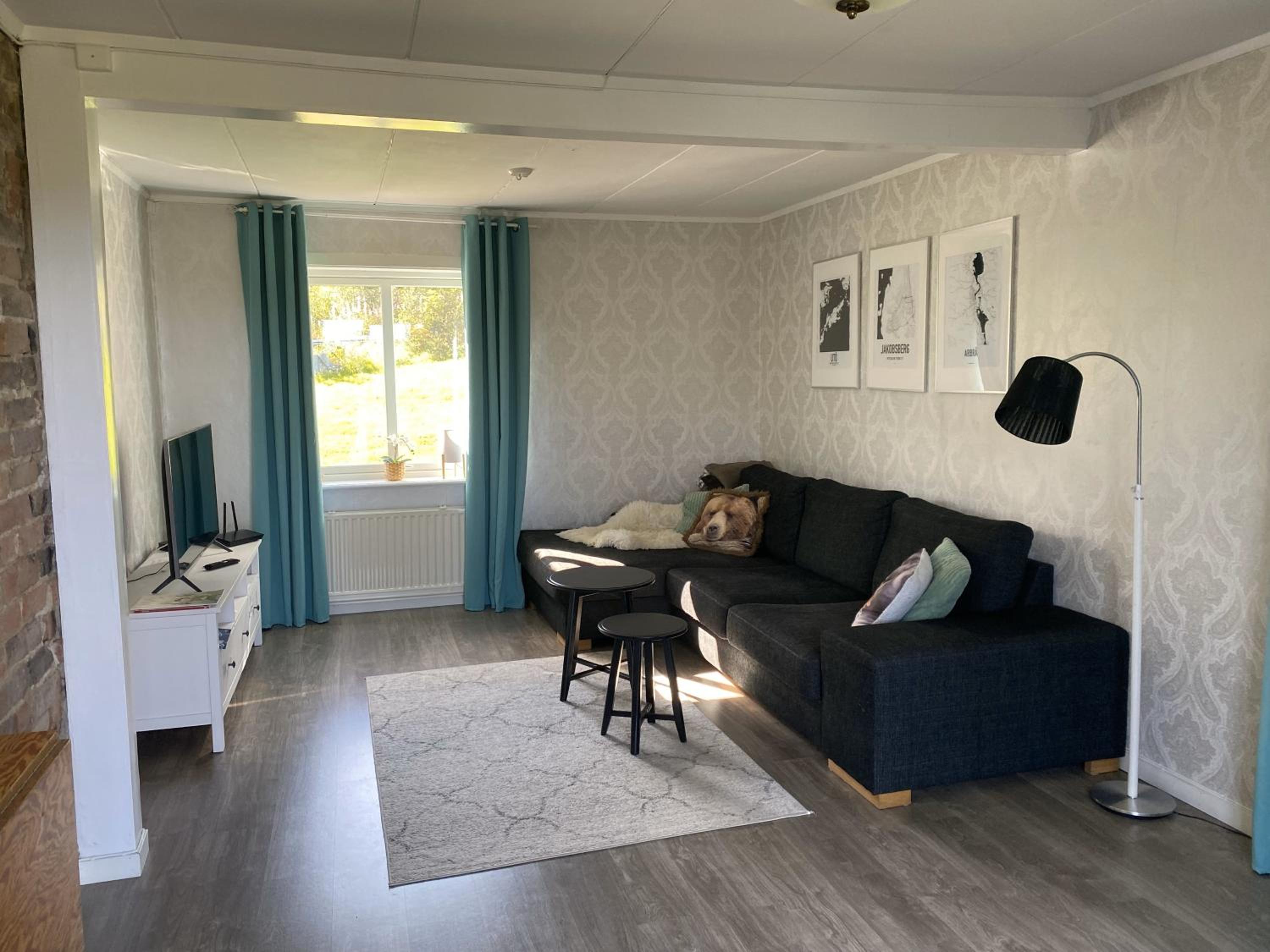 Huset i skogen med utsikten view 3