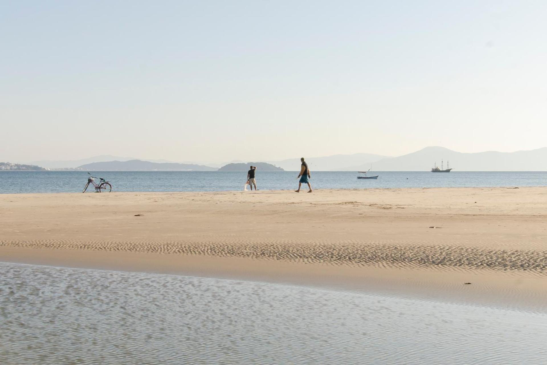 Apto Pé na Areia com Piscina N1298