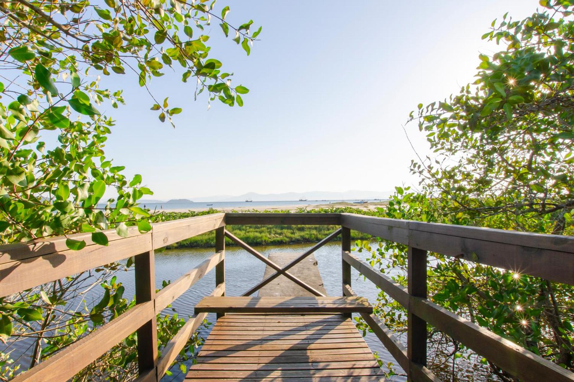 Apto Pé na Areia com Piscina N1298