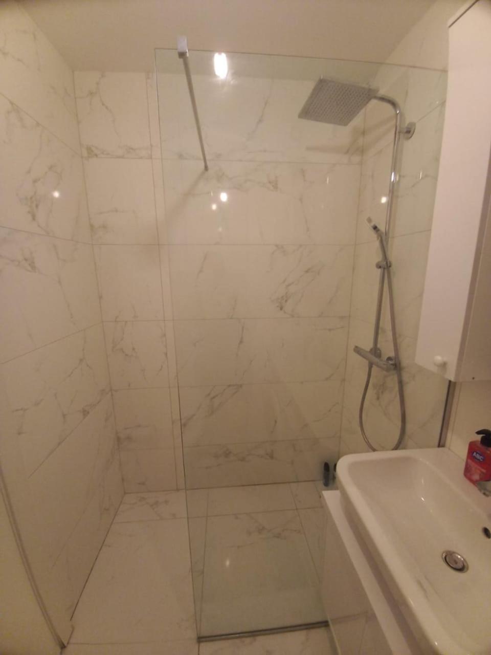 Mirni Raj Rafailovici