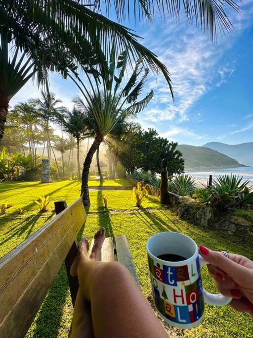 Casa pé na areia praia de Guaecá