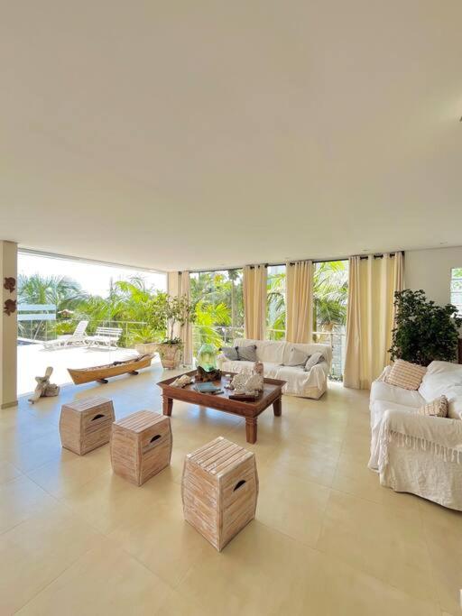 Casa pé na areia praia de Guaecá