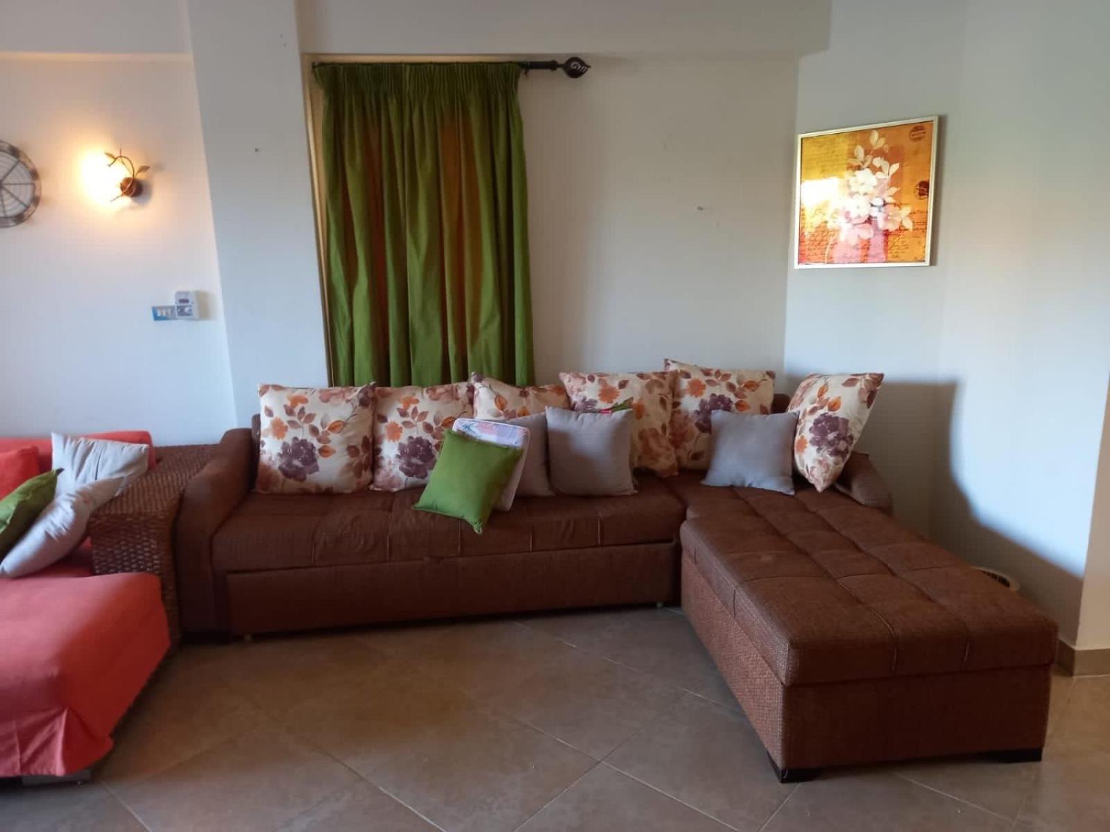 Amazing standalone Villa with 4 master rooms, private Garden, and pool view 2