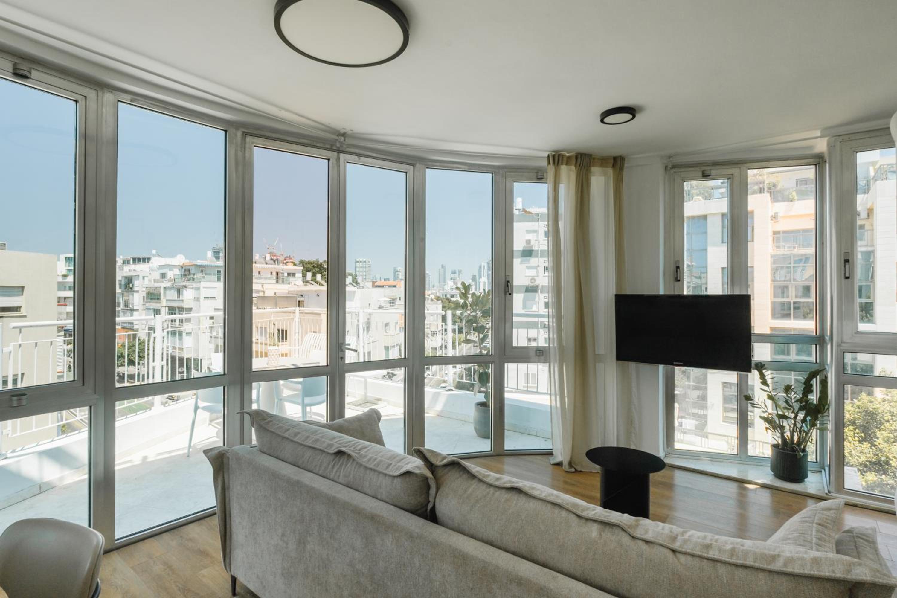 David Frishman Residence - Sea view penthouse