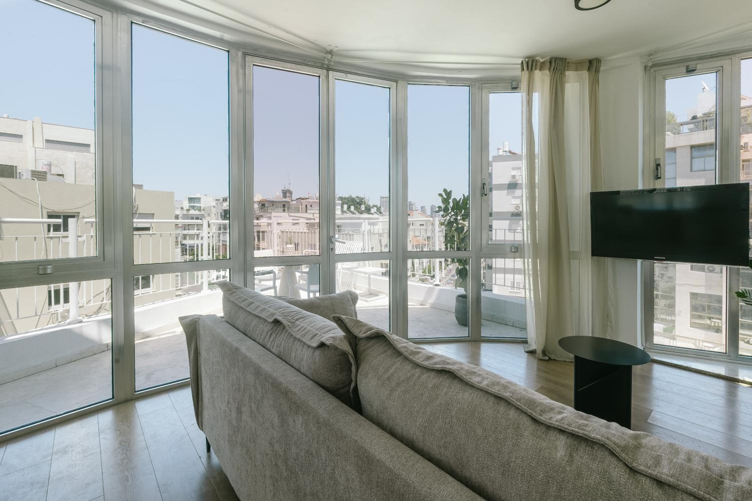 David Frishman Residence - Sea view penthouse