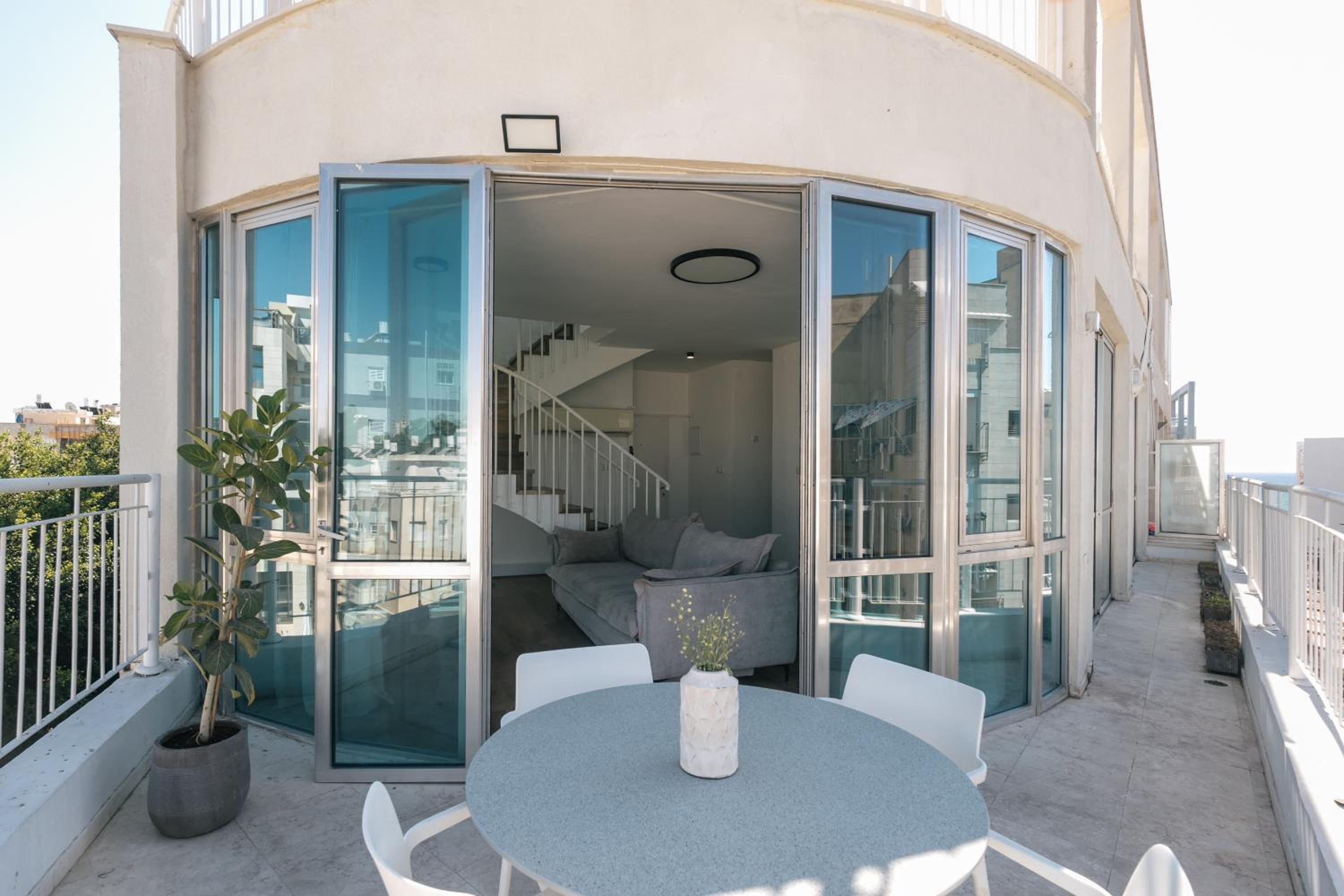David Frishman Residence - Sea view penthouse
