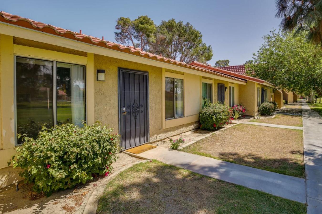 Cozy Coachella Condo - Your Desert Oasis view 2