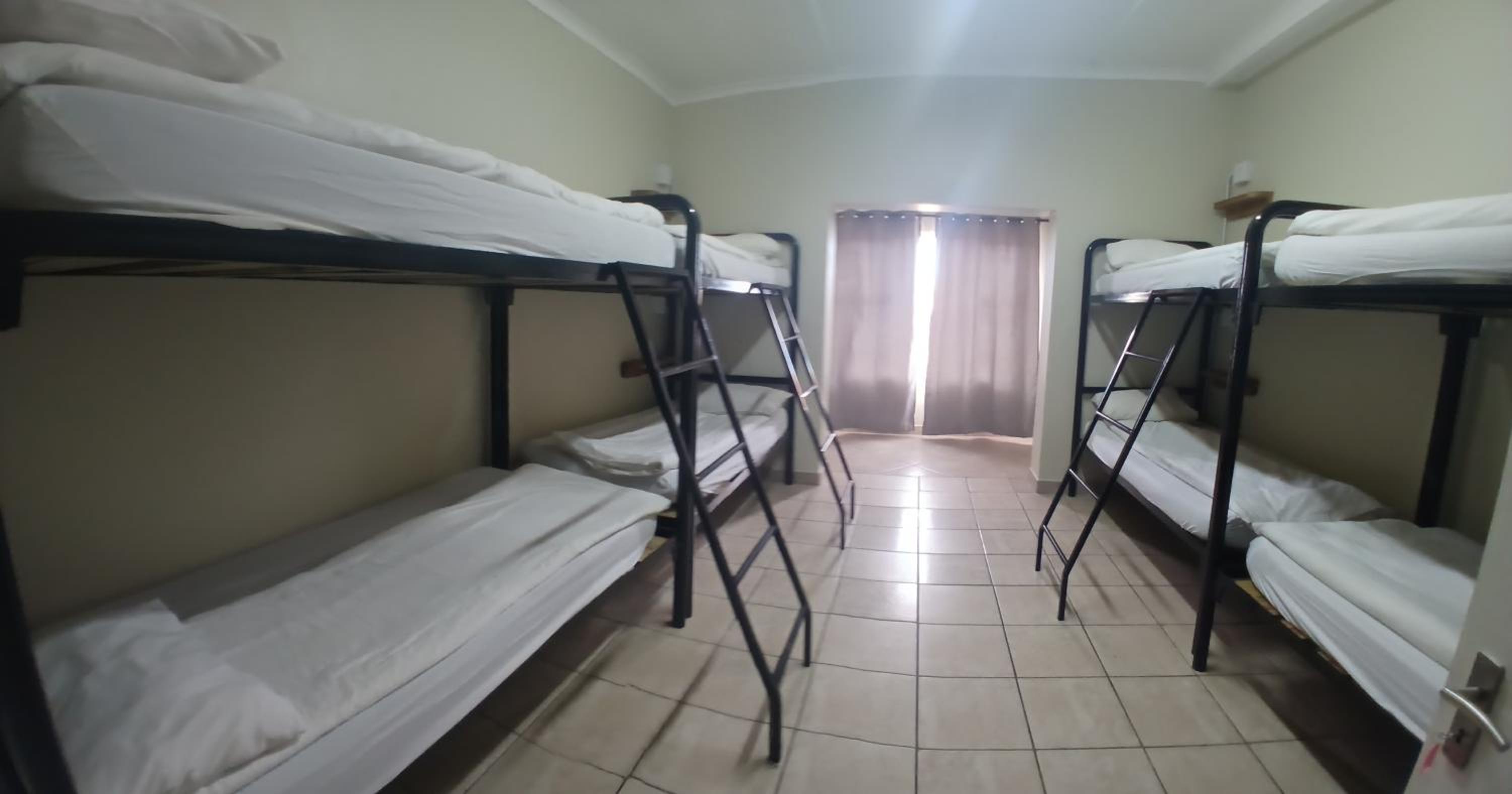 Island Vibe Backpackers Jeffreys Bay
