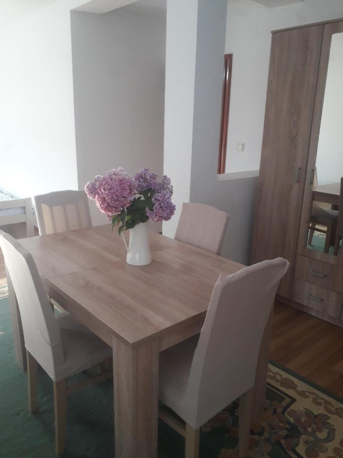 Apartmani Previja