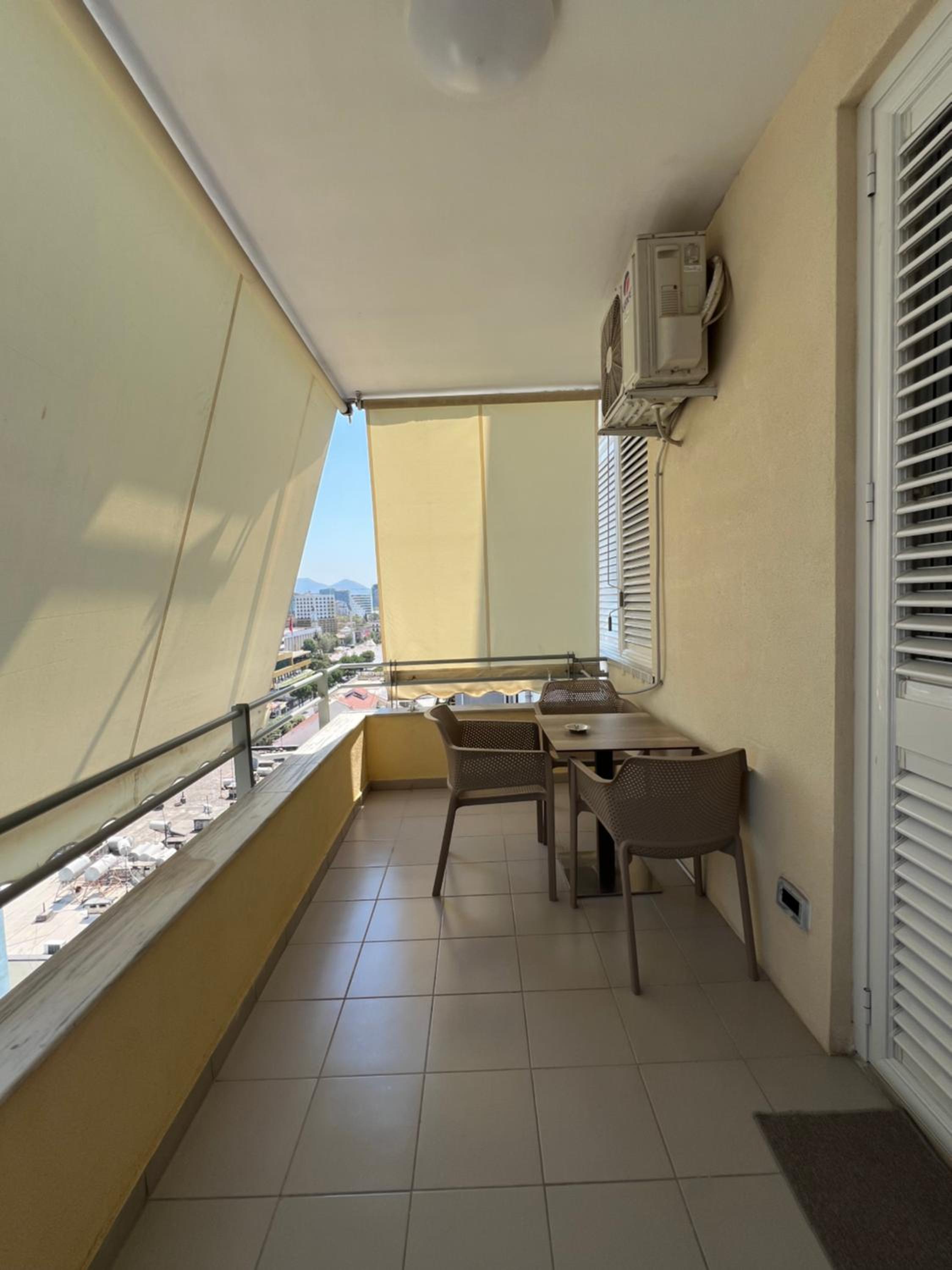Center View Luxury Apartment
