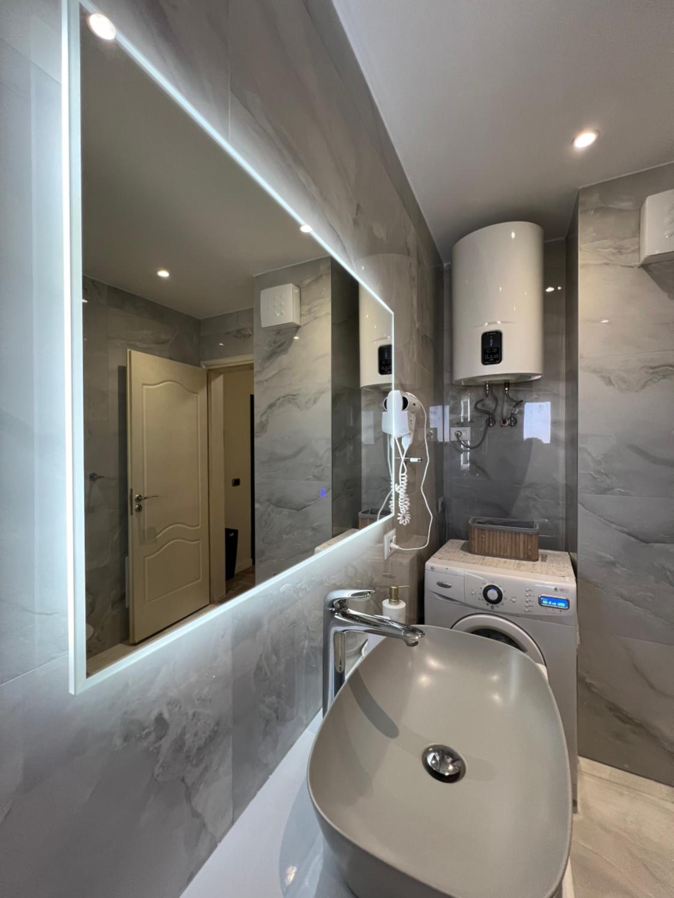 Center View Luxury Apartment