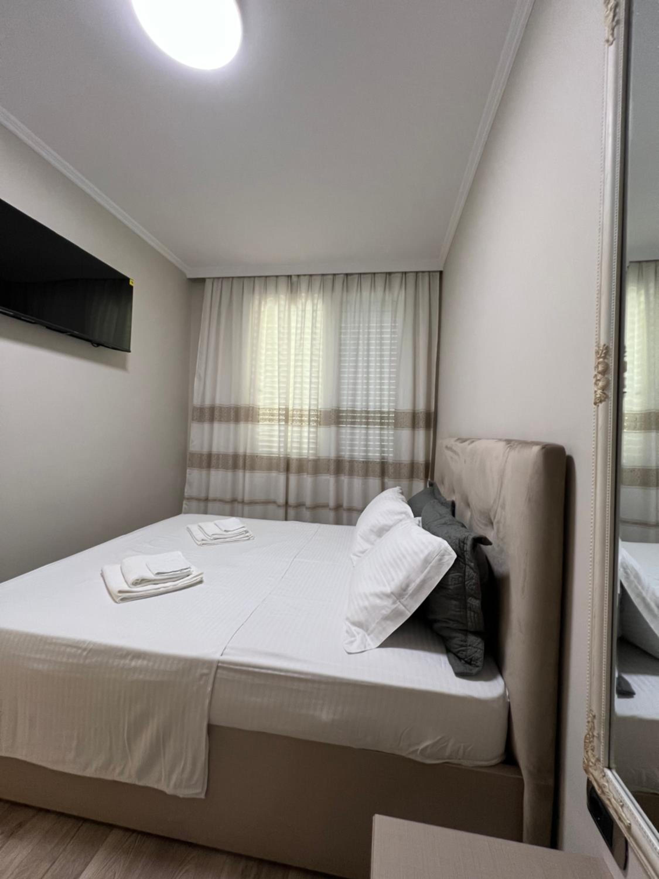 Center View Luxury Apartment