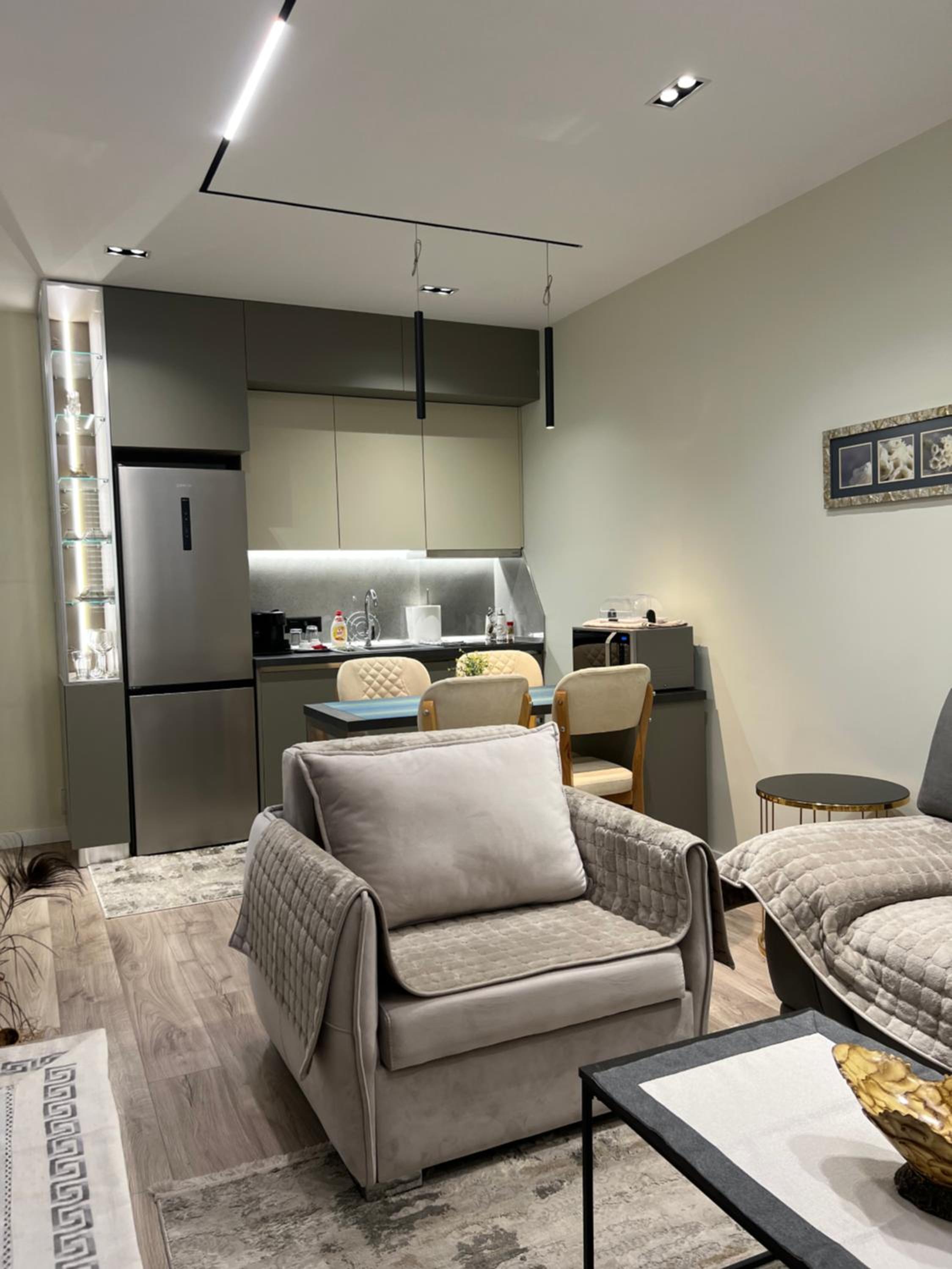 Center View Luxury Apartment