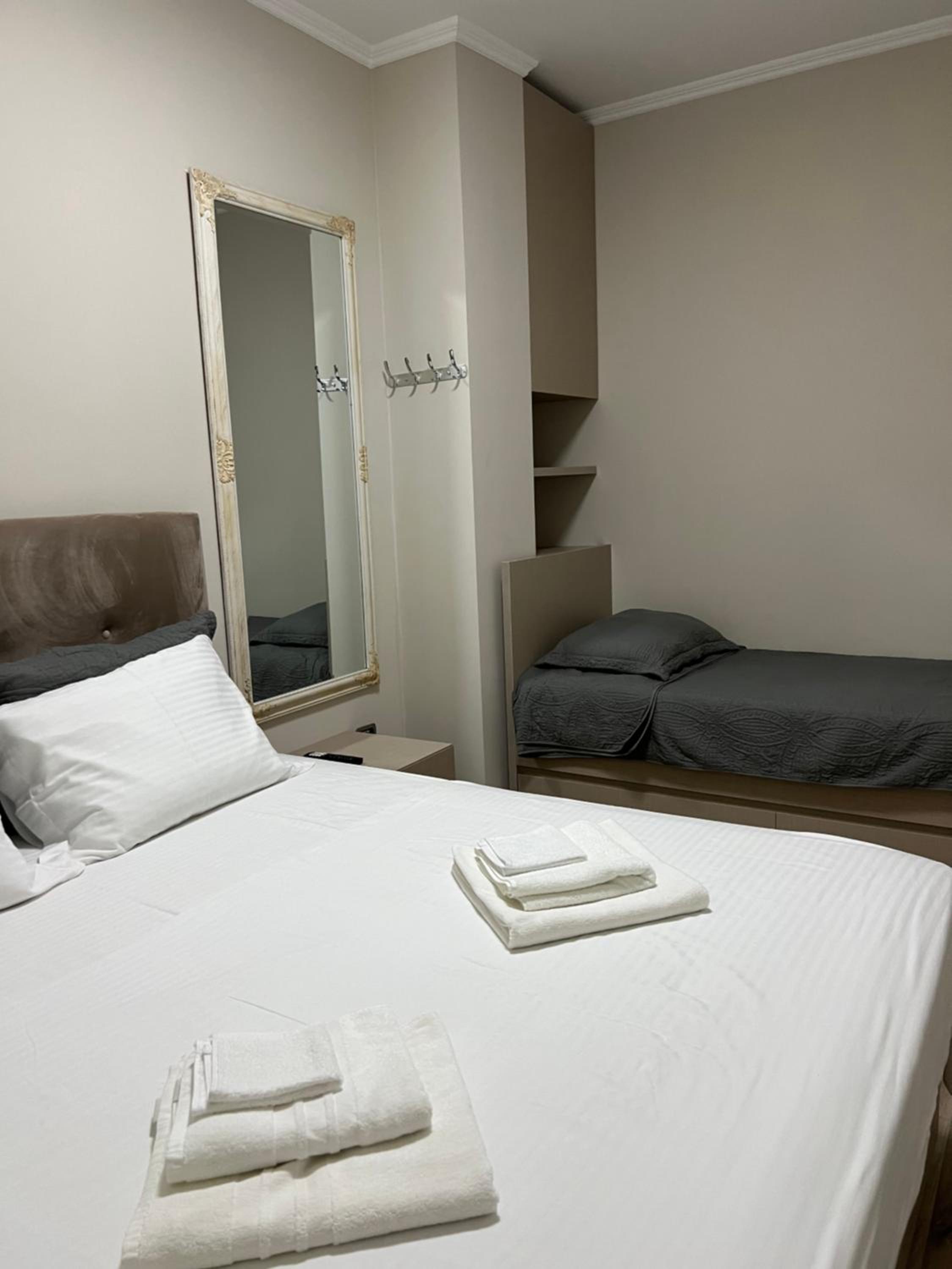 Center View Luxury Apartment