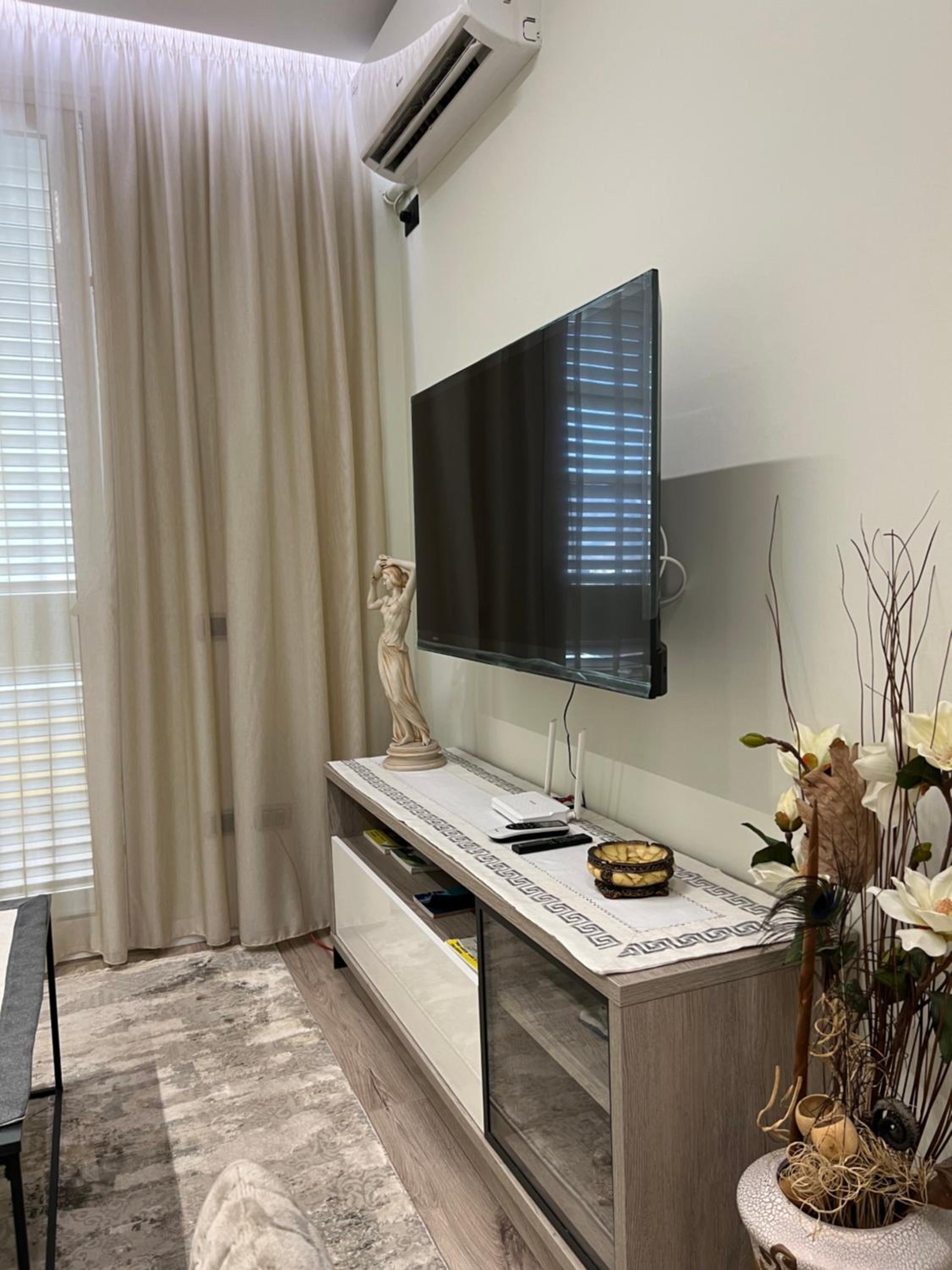 Center View Luxury Apartment