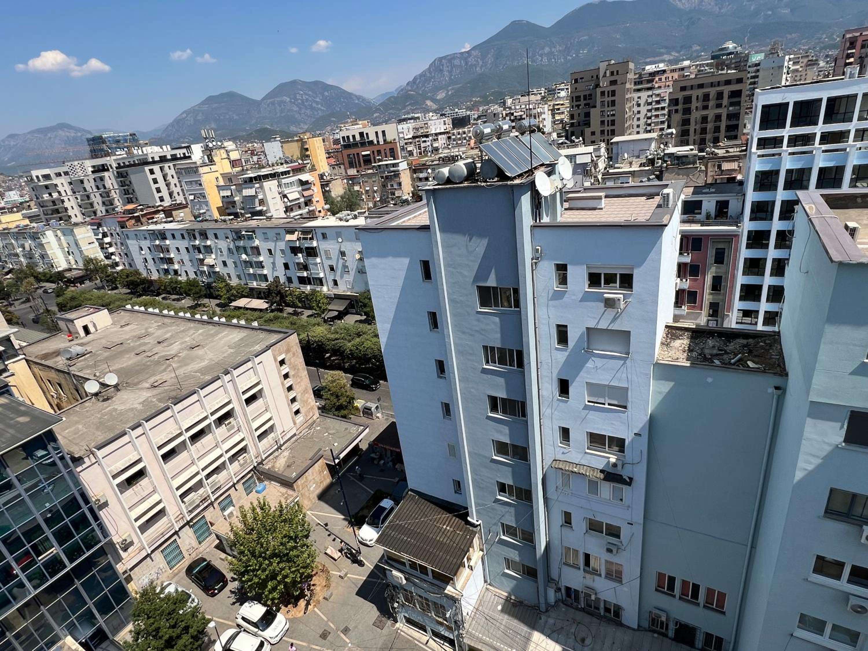 Center View Luxury Apartment