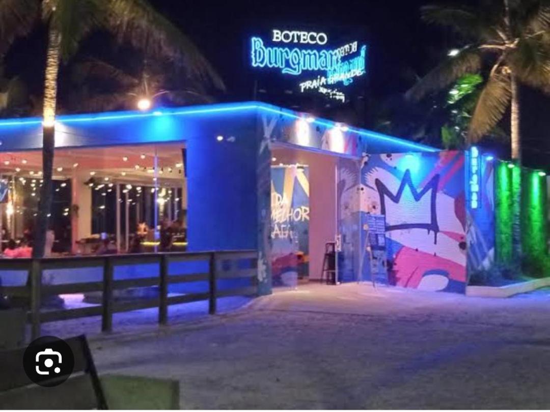 Apê 50 metros da praia, centro da Mirim, Wi-fi, 6 pessoas