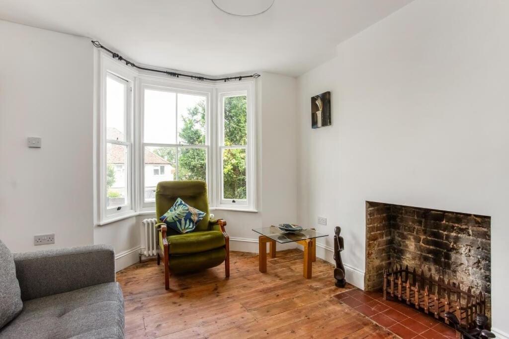 Country modern cottage Tunbridge Wells, photo 2