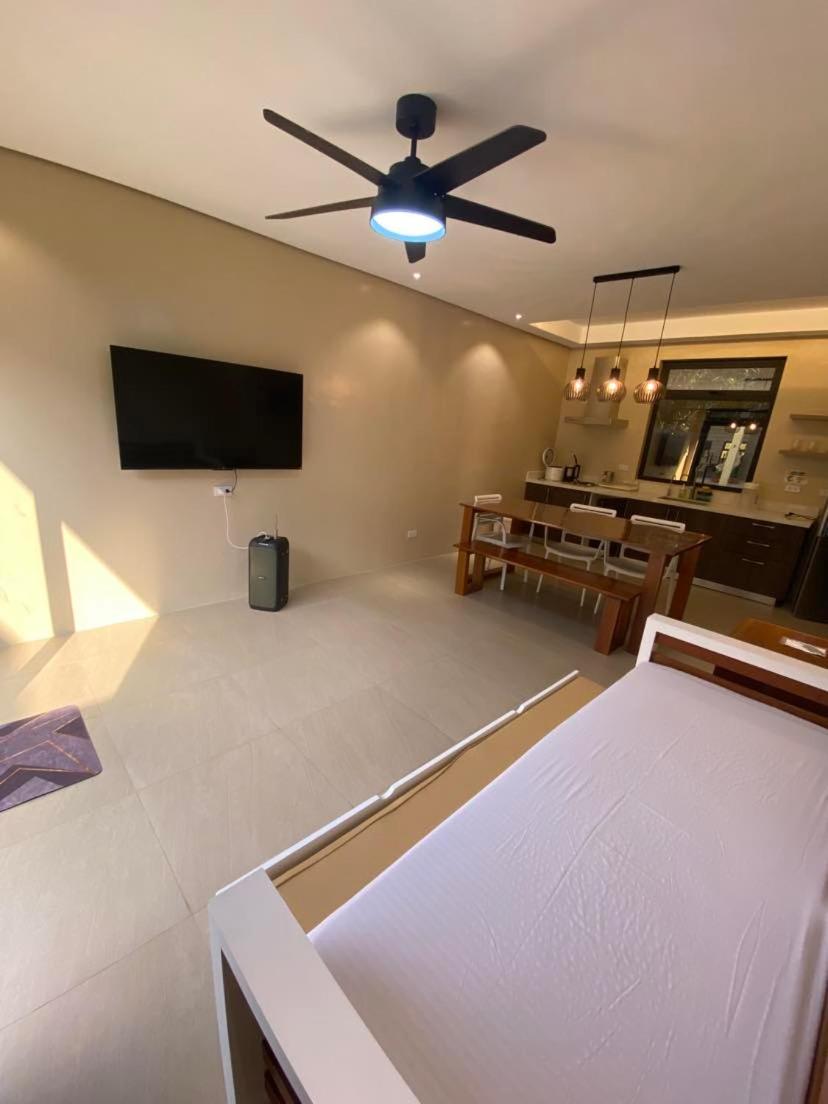 Cristina's Holiday Home view 5