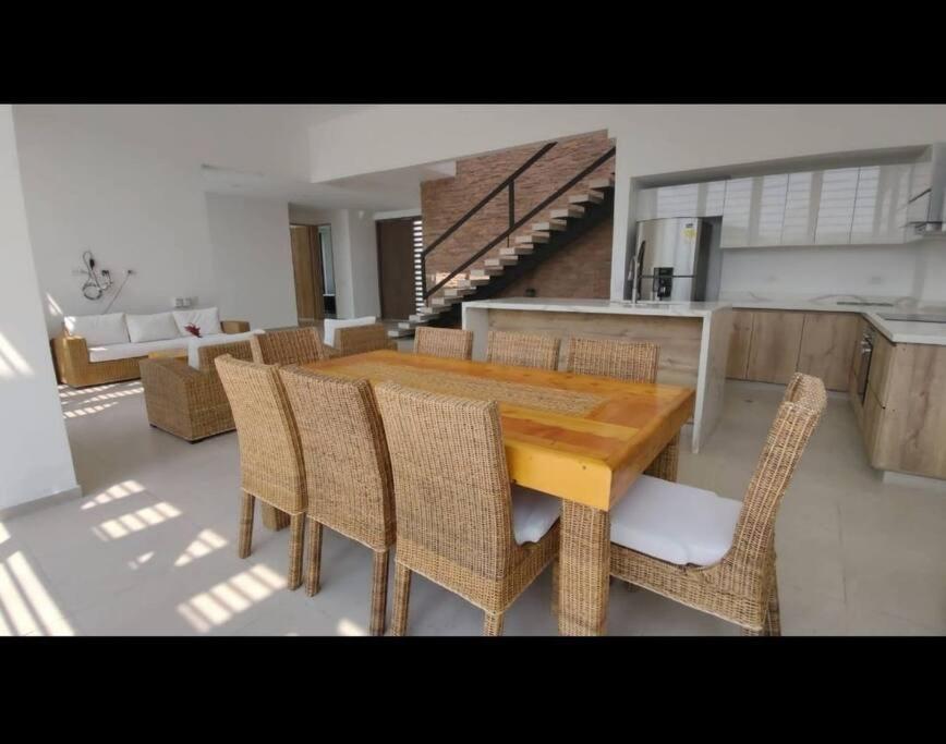 Hermosa casa familiar te espera