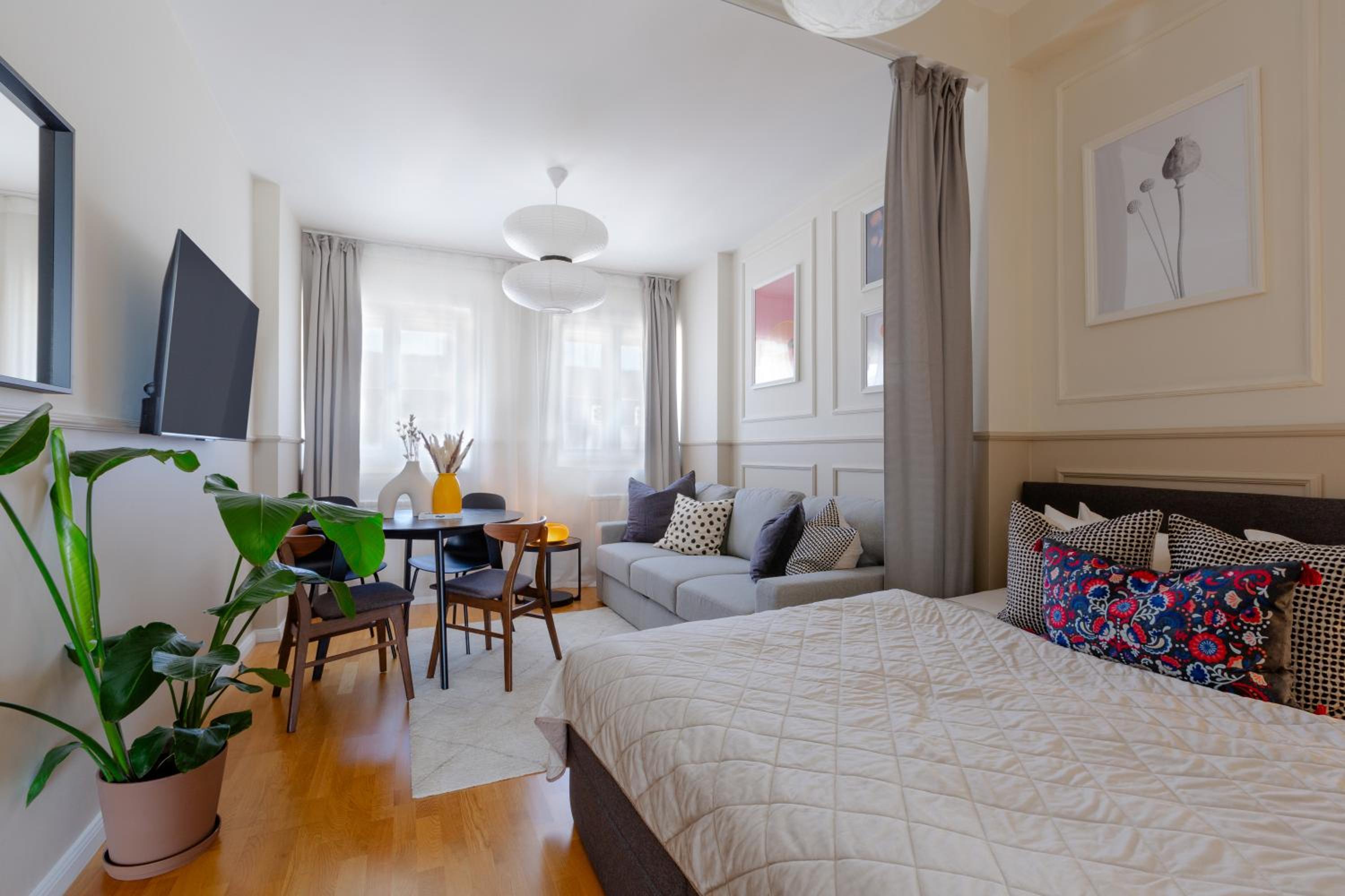 TurnKey I Vineyard Terrace Apartments