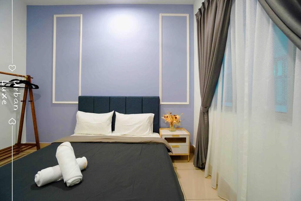 Township homey for 8-10pax at KL