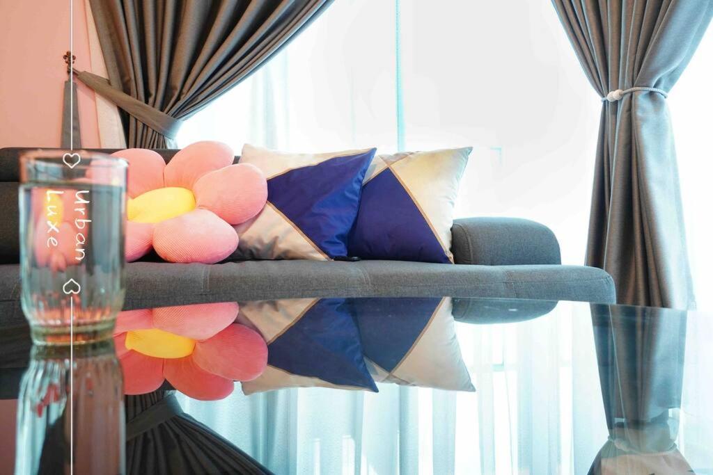 Township homey for 8-10pax at KL
