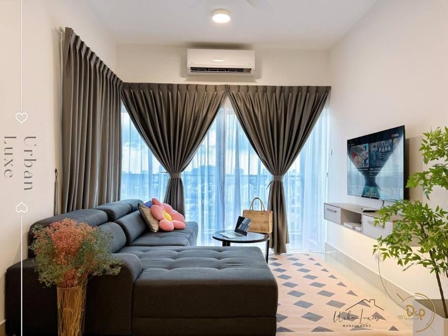 Township homey for 8-10pax at KL