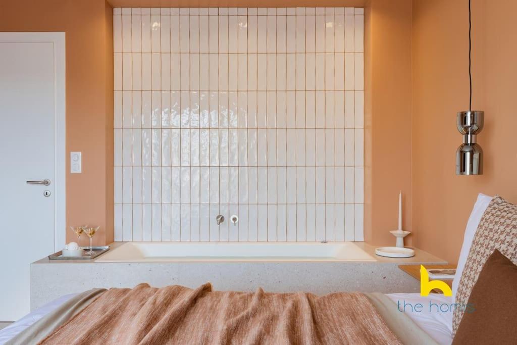 Acropolis View Luxe King-Suite W Ensuite Whirlpool