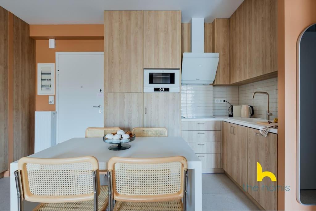 Acropolis View Luxe King-Suite W Ensuite Whirlpool
