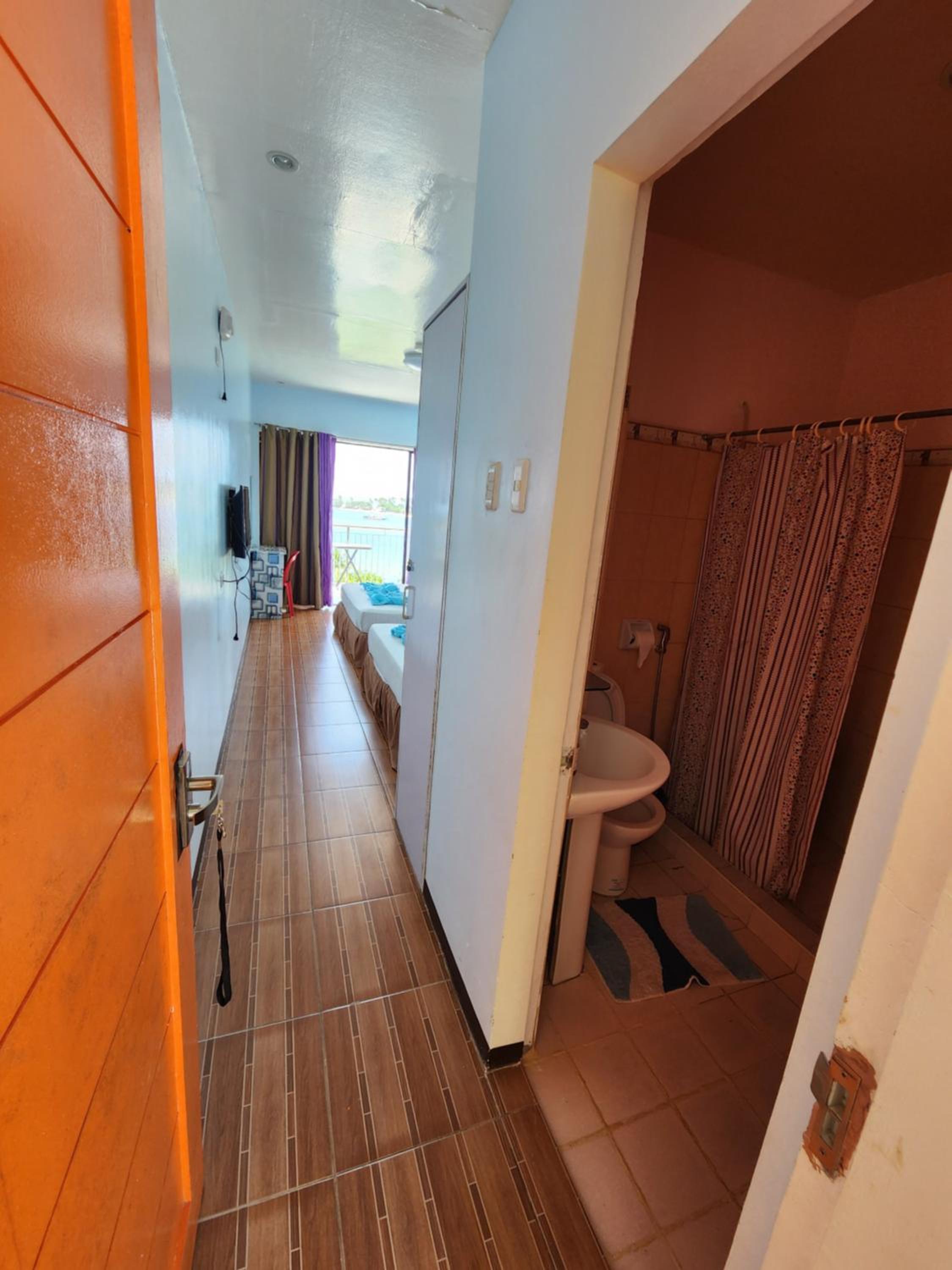 Islandview Whitehouse - Camotes view 4