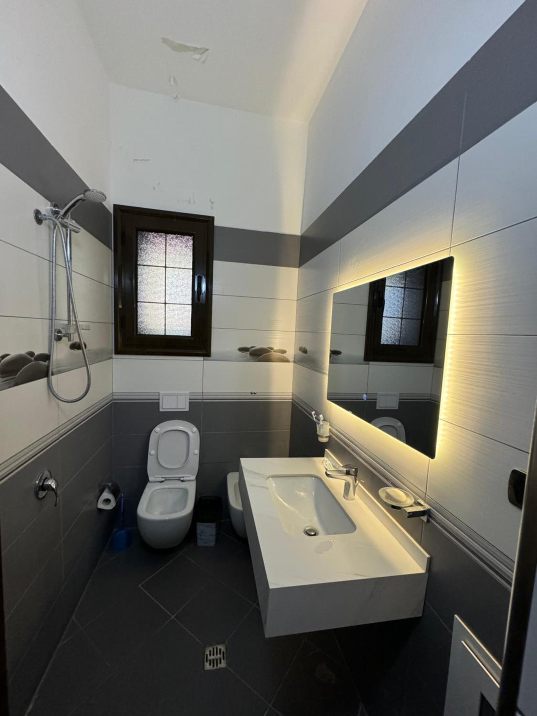 Roan Luxury Villa