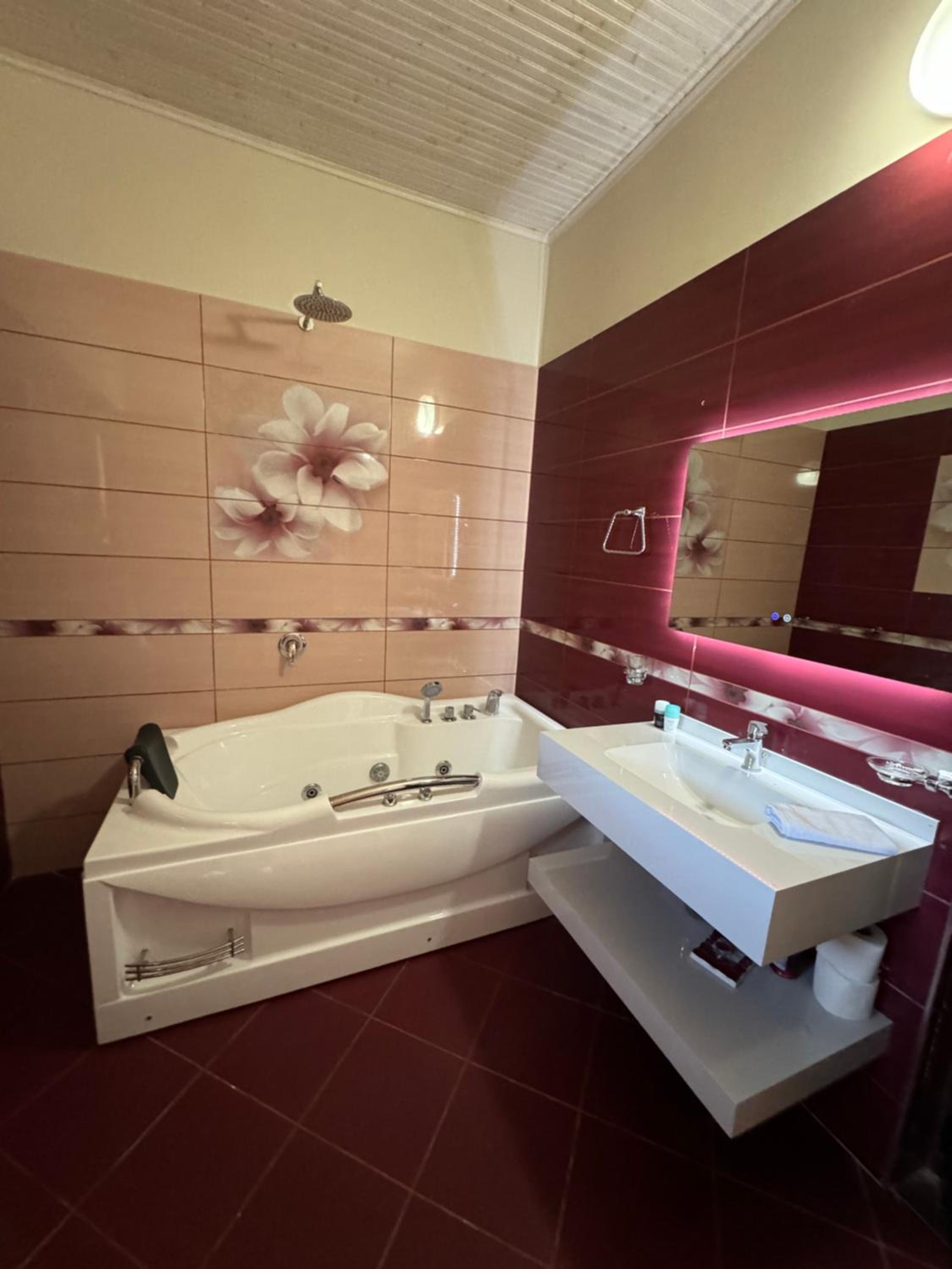 Roan Luxury Villa