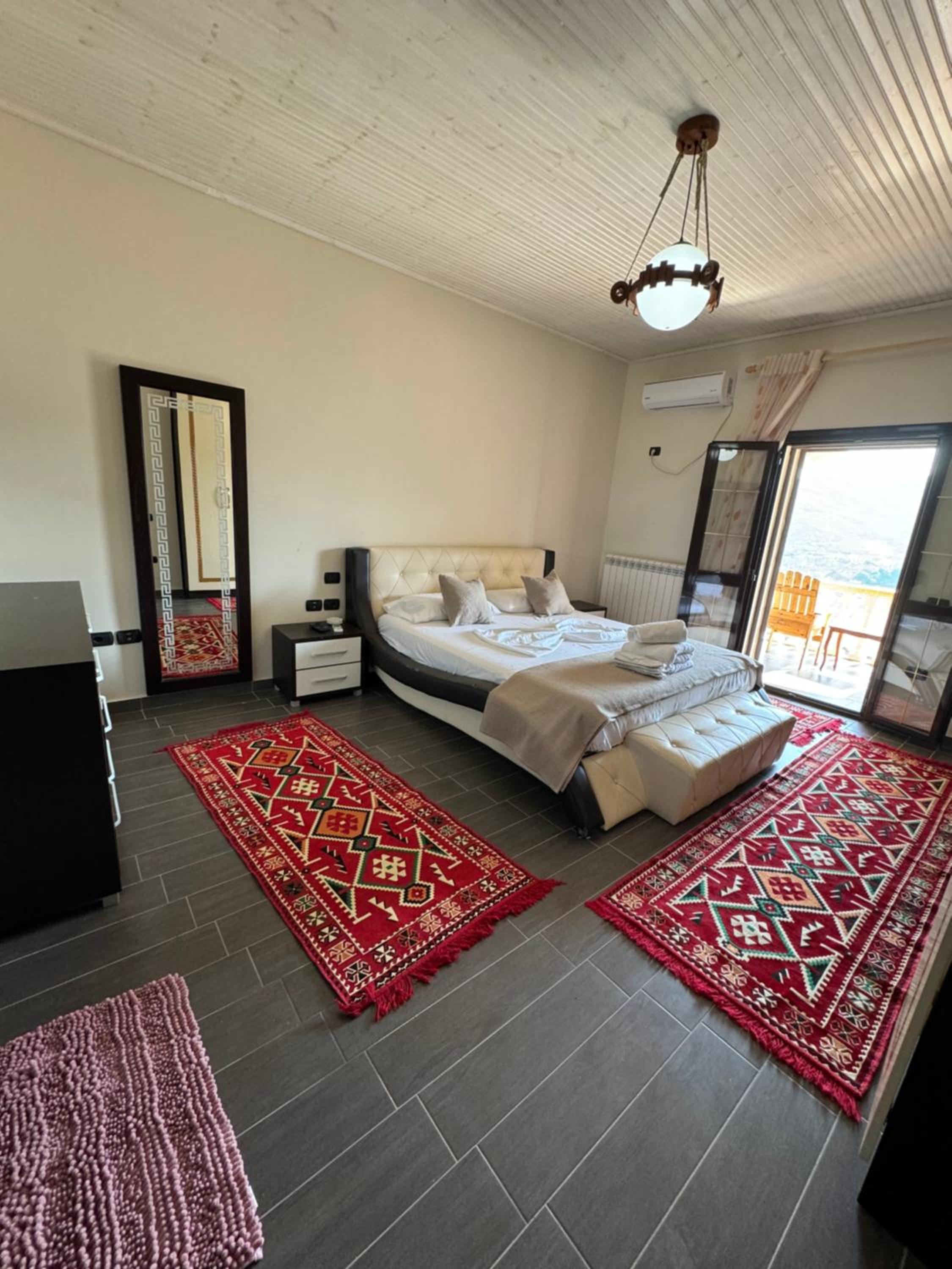 Roan Luxury Villa