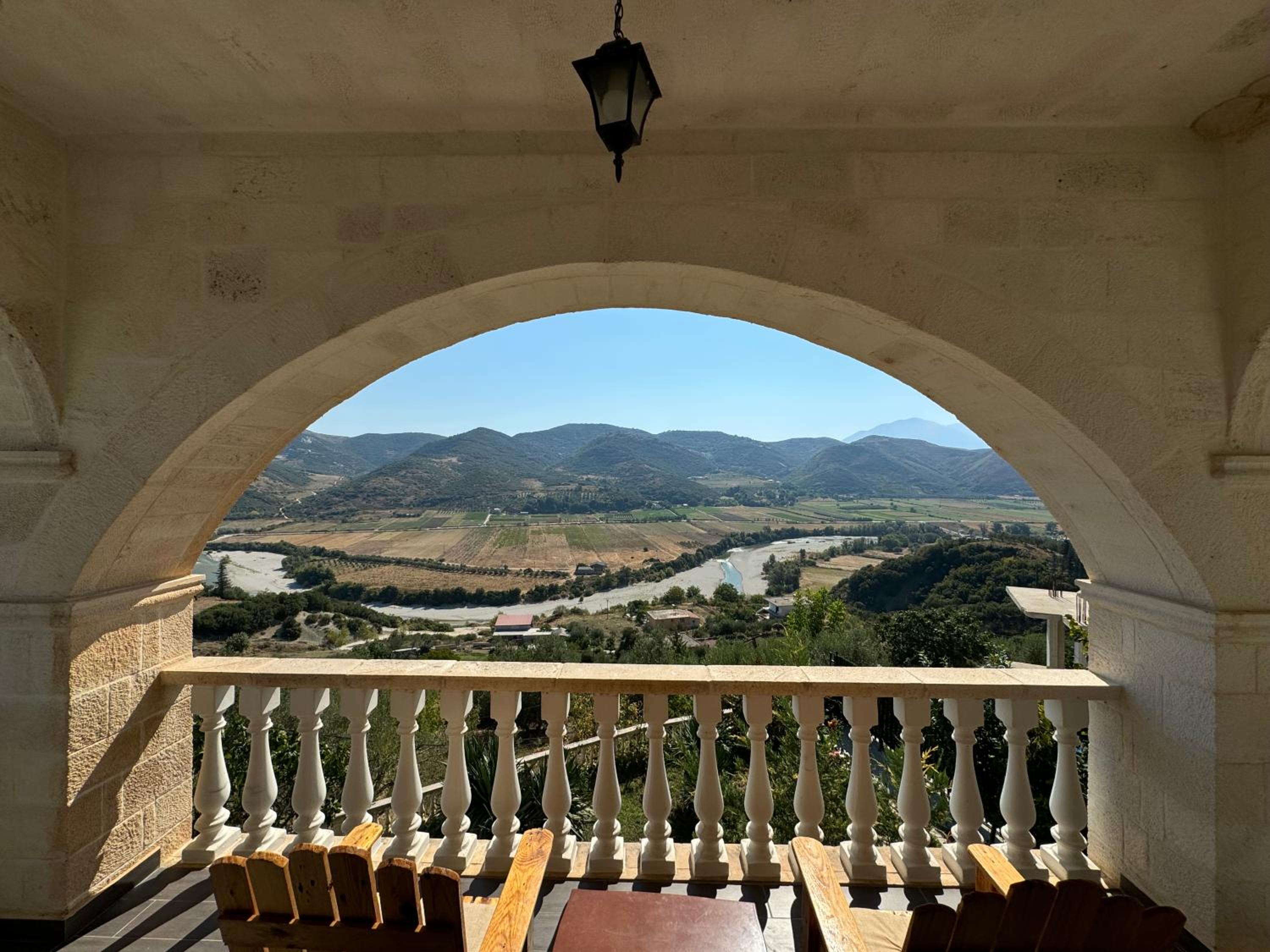 Roan Luxury Villa