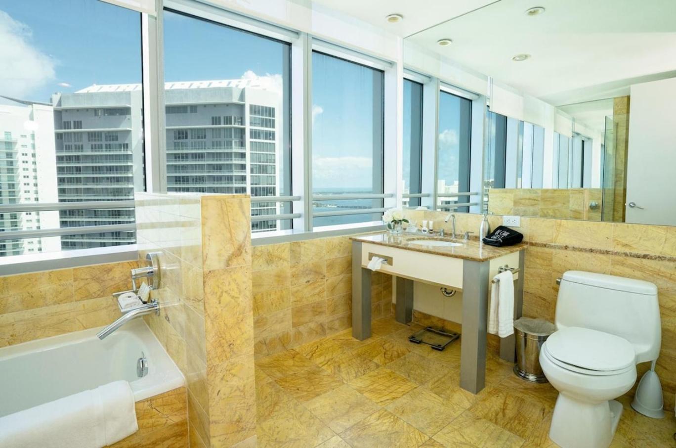 Lux Aka Brickell Condo