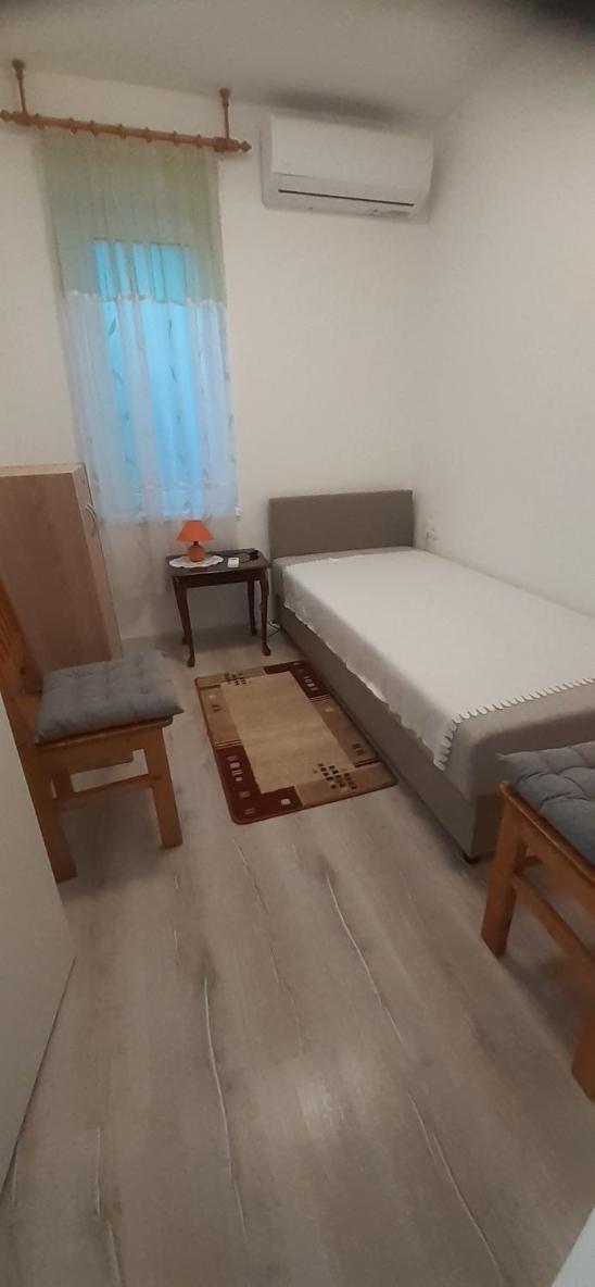 Lótusz Apartman